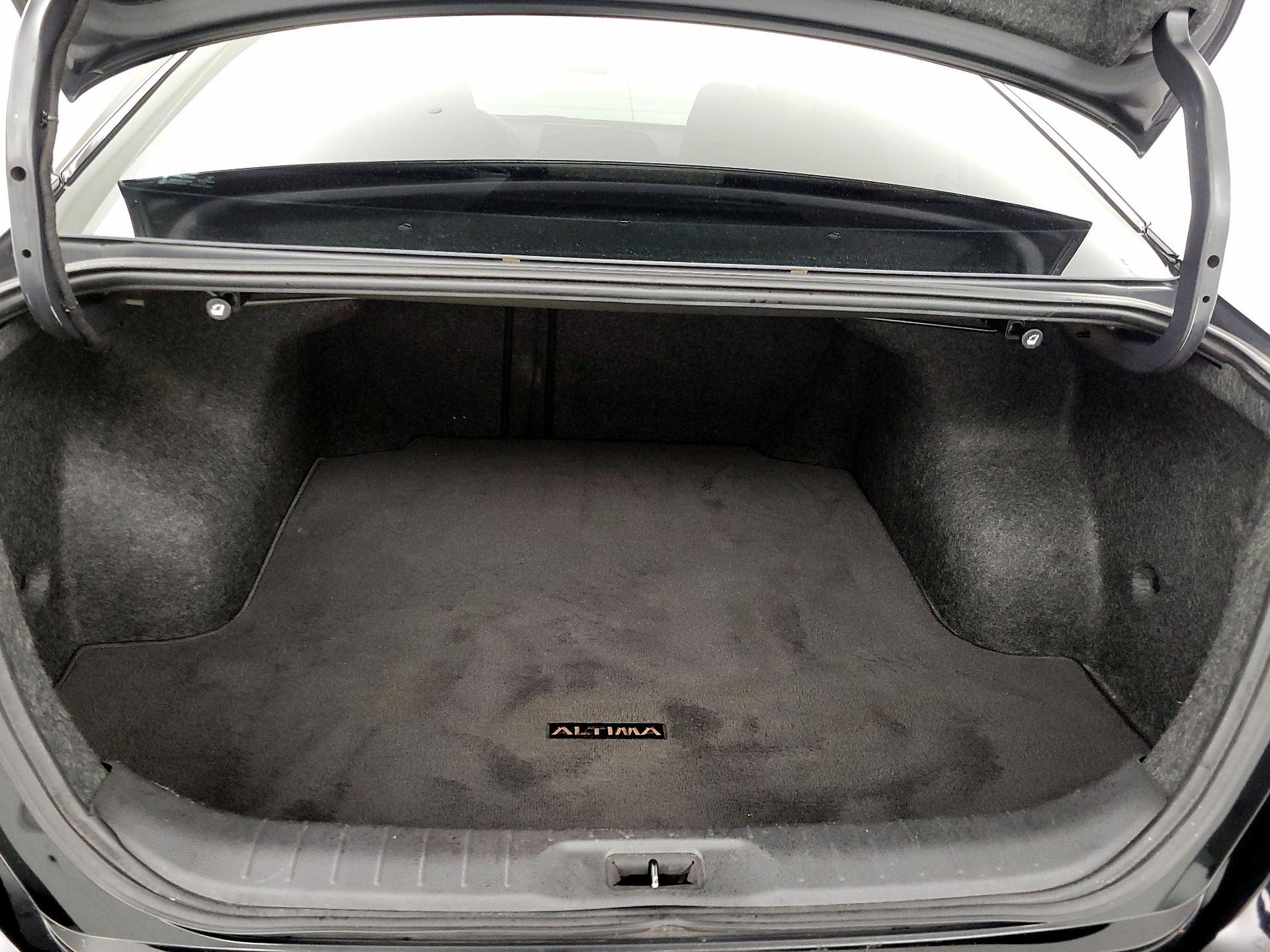 Thumbnail: 2020 Nissan Altima - 20