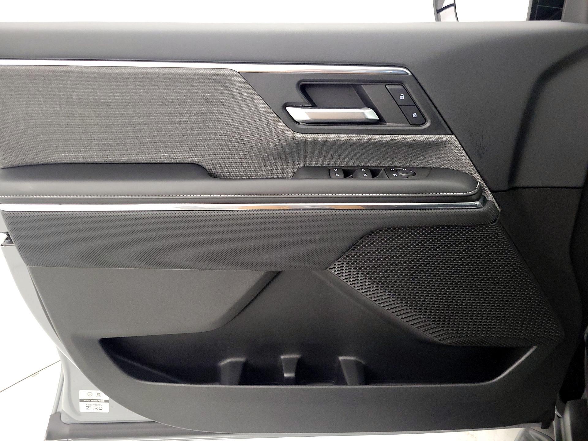 Thumbnail: 2026 GMC Sierra EV - 12