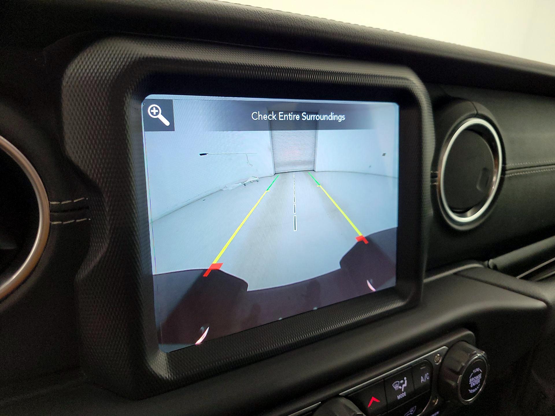 Thumbnail: 2020 Jeep Gladiator - 15