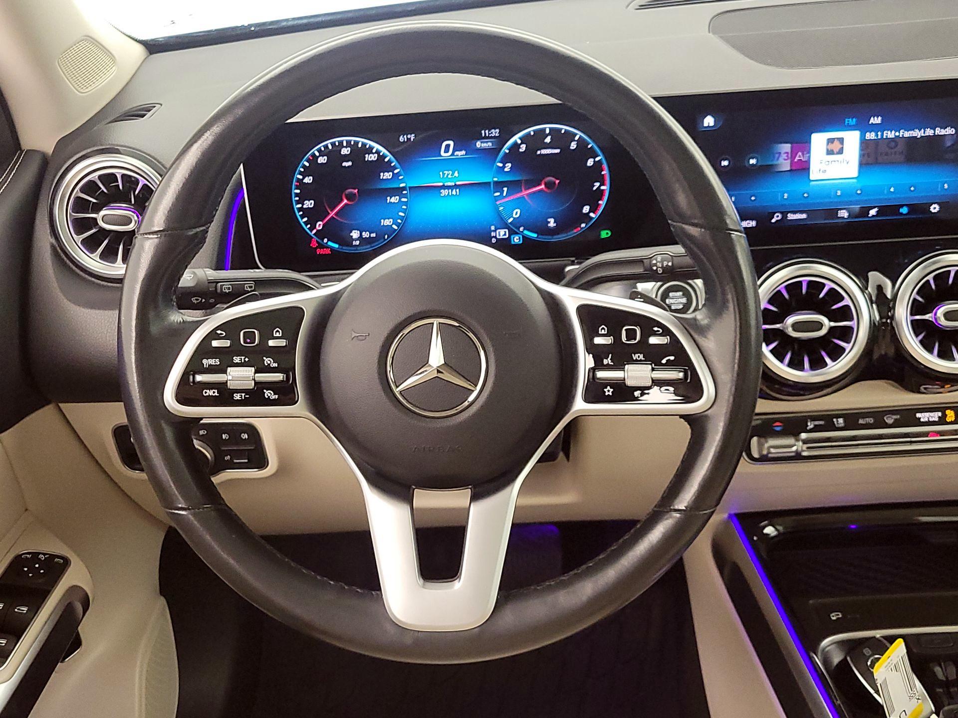 Thumbnail: 2021 Mercedes-Benz GLB - 10