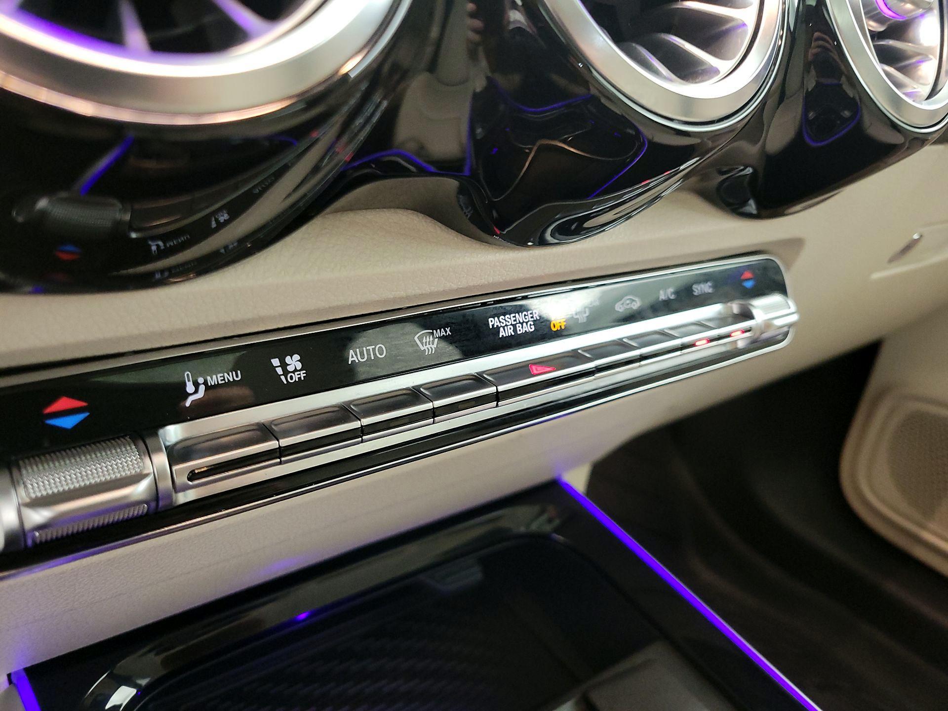 Thumbnail: 2021 Mercedes-Benz GLB - 17