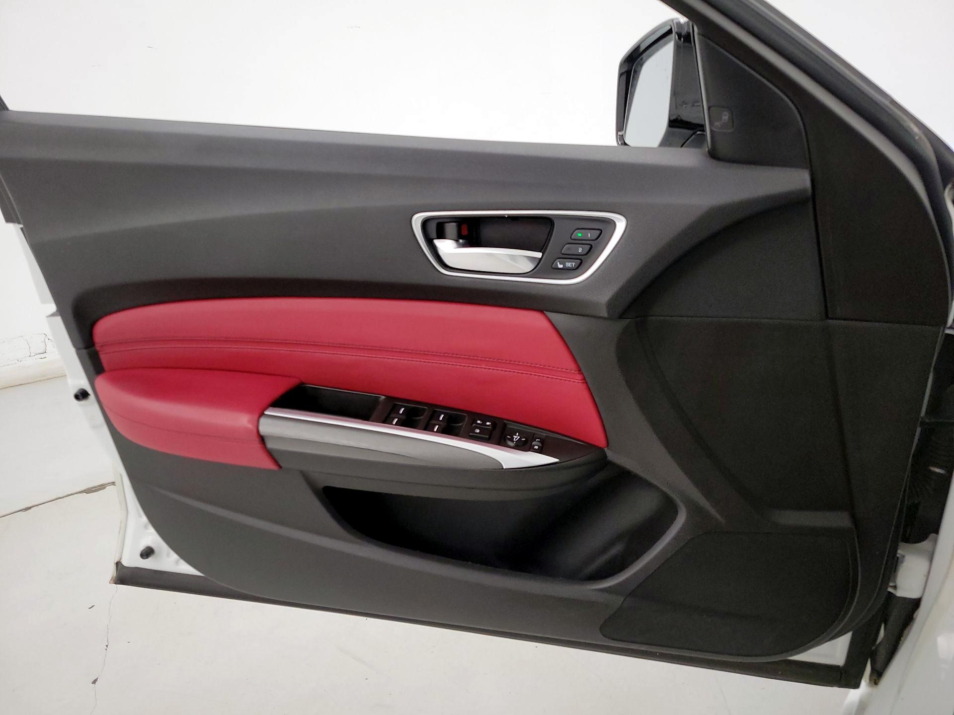 Thumbnail: 2018 Acura TLX - 12