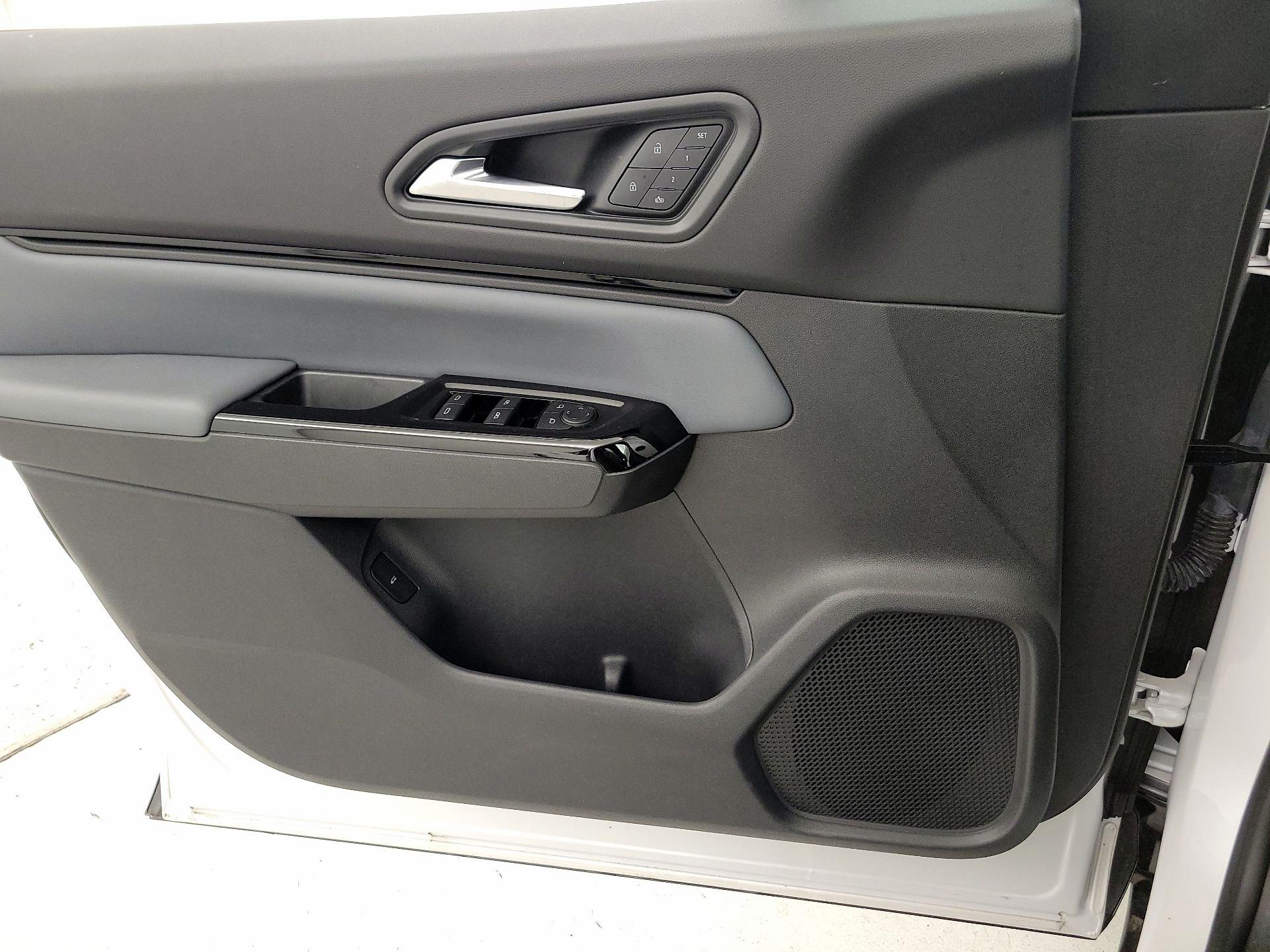 Thumbnail: 2025 Honda Prologue - 12