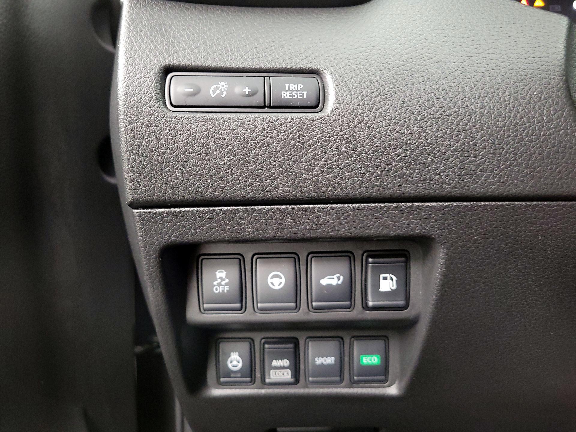 Thumbnail: 2019 Nissan Rogue - 13