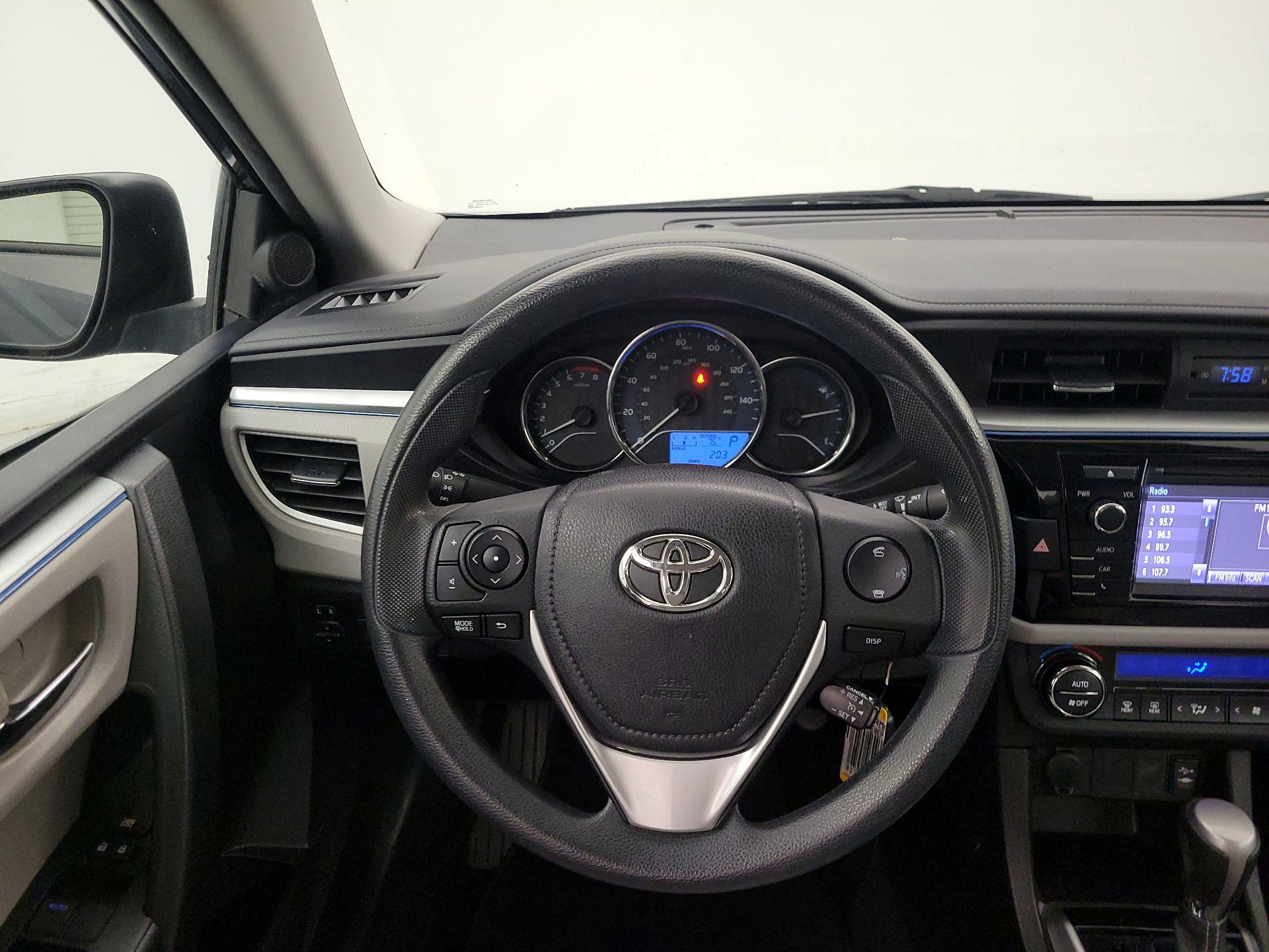 Thumbnail: 2014 Toyota Corolla - 10