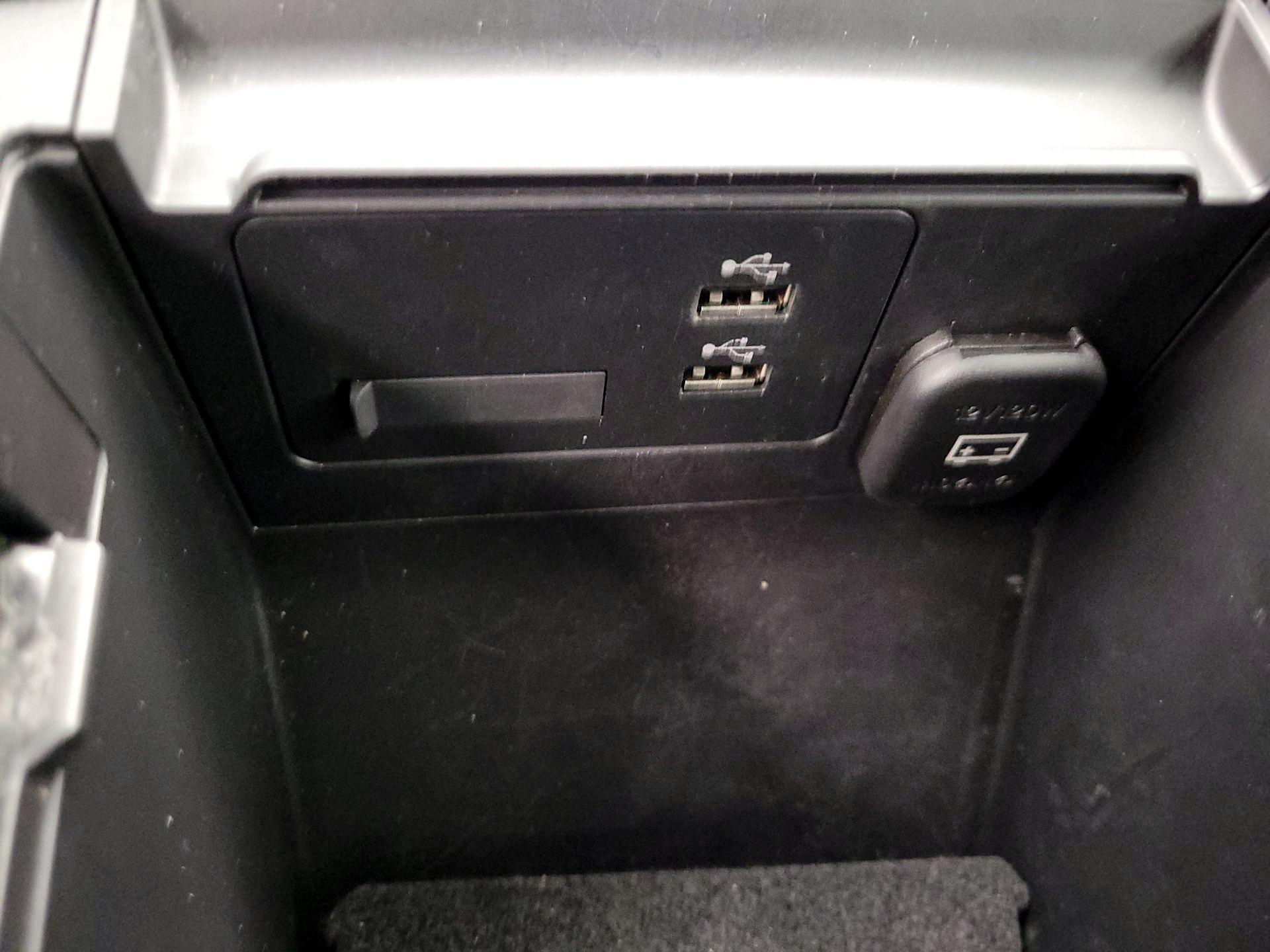 Thumbnail: 2023 Mazda Mazda3 - 18