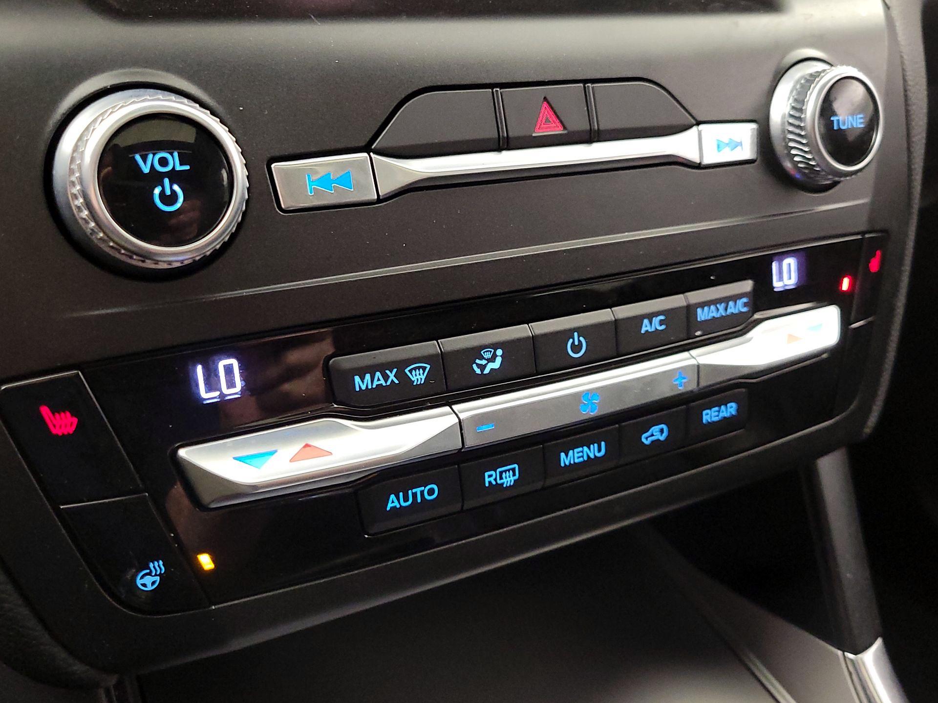 Thumbnail: 2020 Ford Explorer - 17