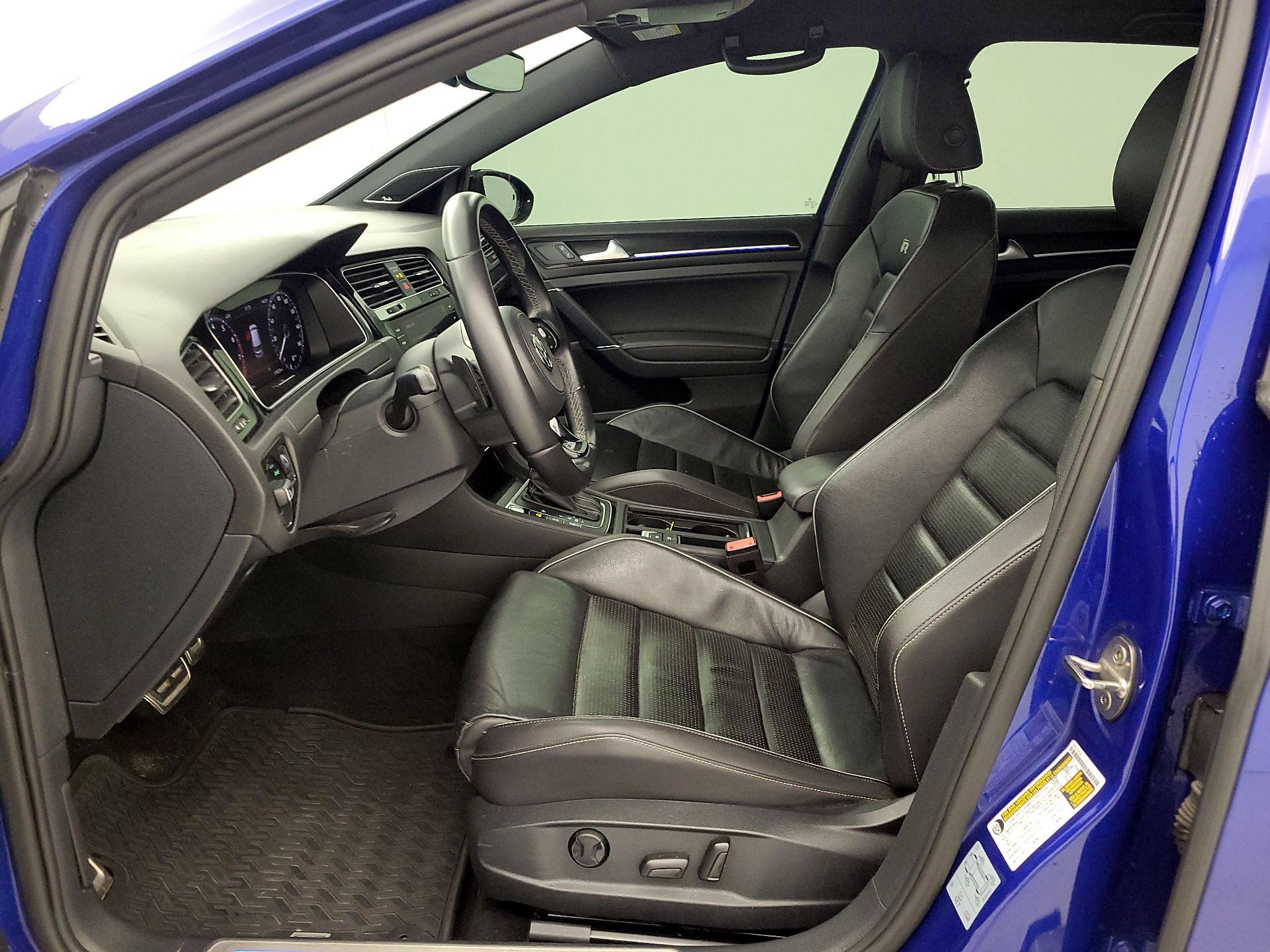 Thumbnail: 2019 Volkswagen Golf - 11