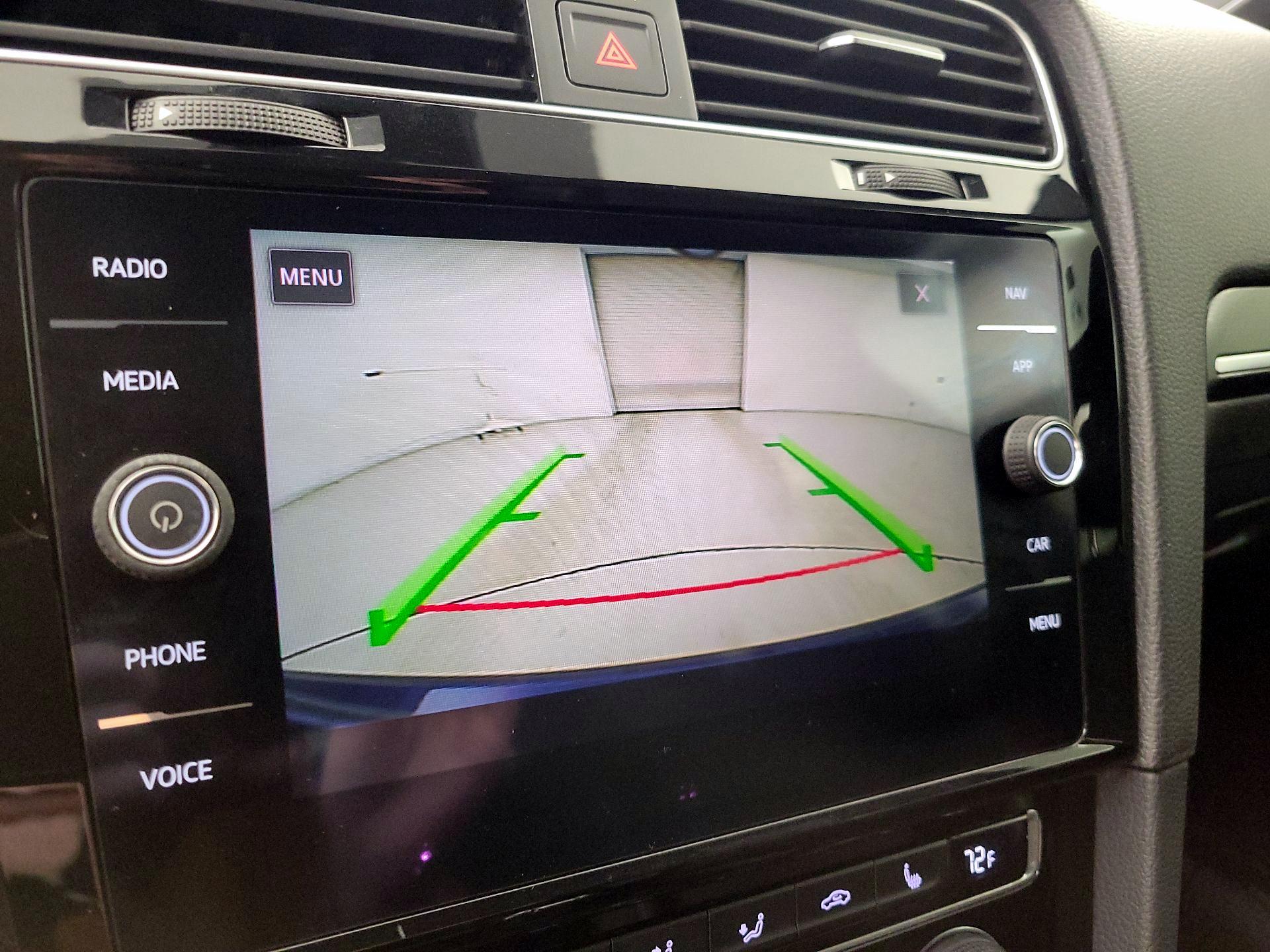 Thumbnail: 2019 Volkswagen Golf - 14