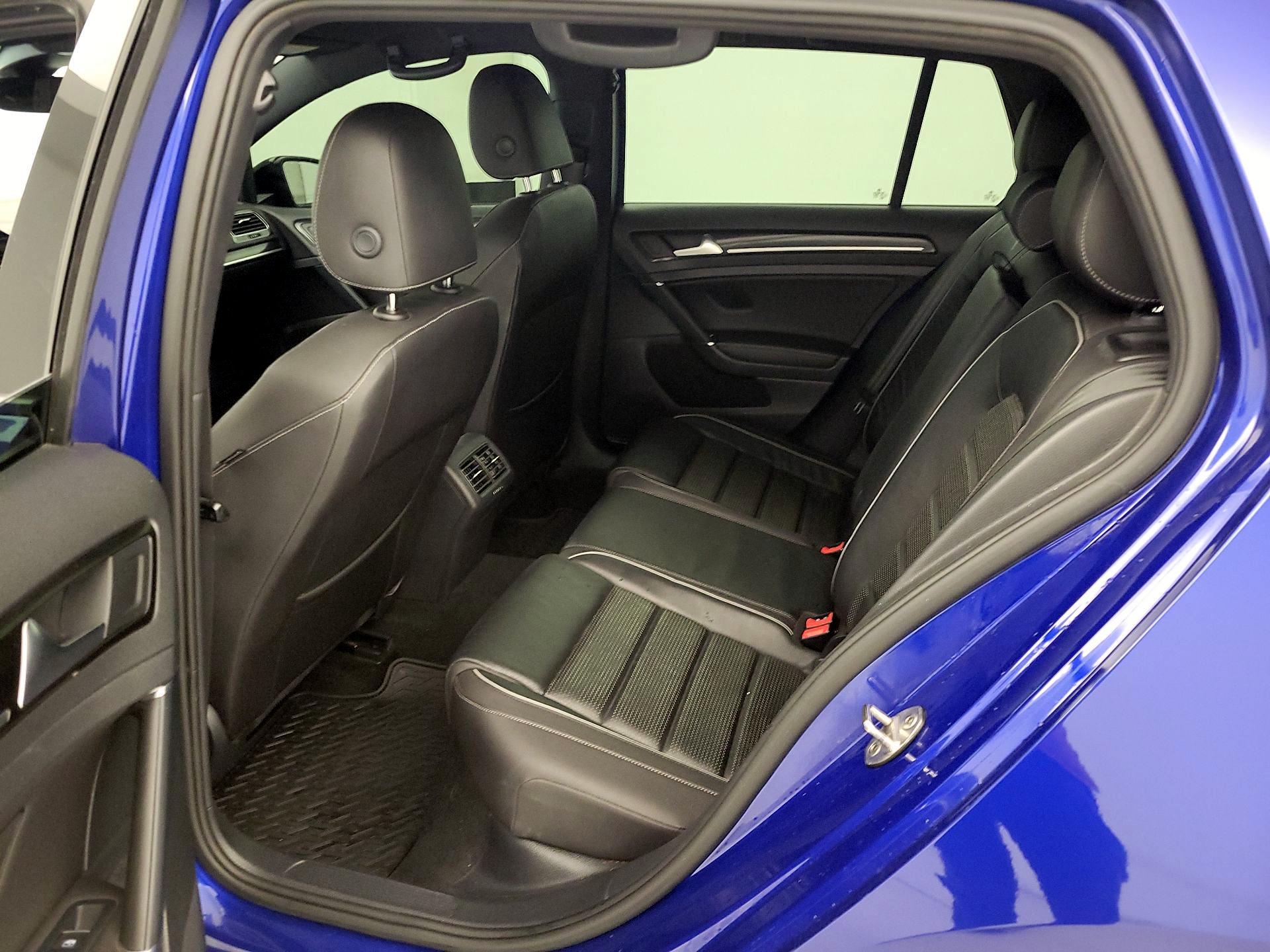 Thumbnail: 2019 Volkswagen Golf - 19