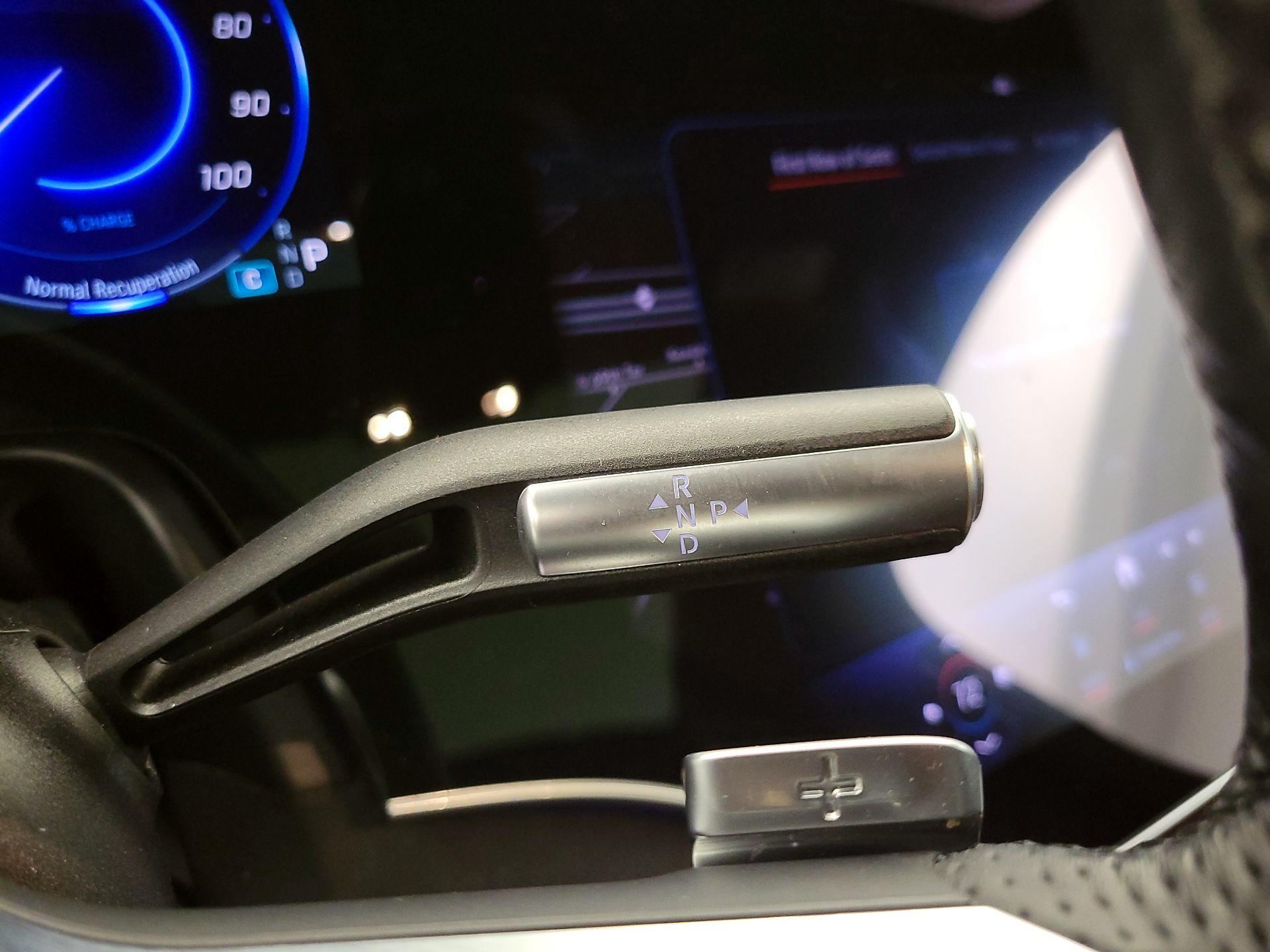 Thumbnail: 2023 Mercedes-Benz EQS - 18