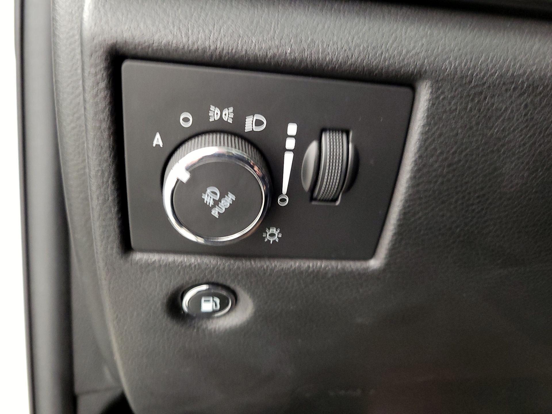 Thumbnail: 2018 Jeep Grand Cherokee - 13