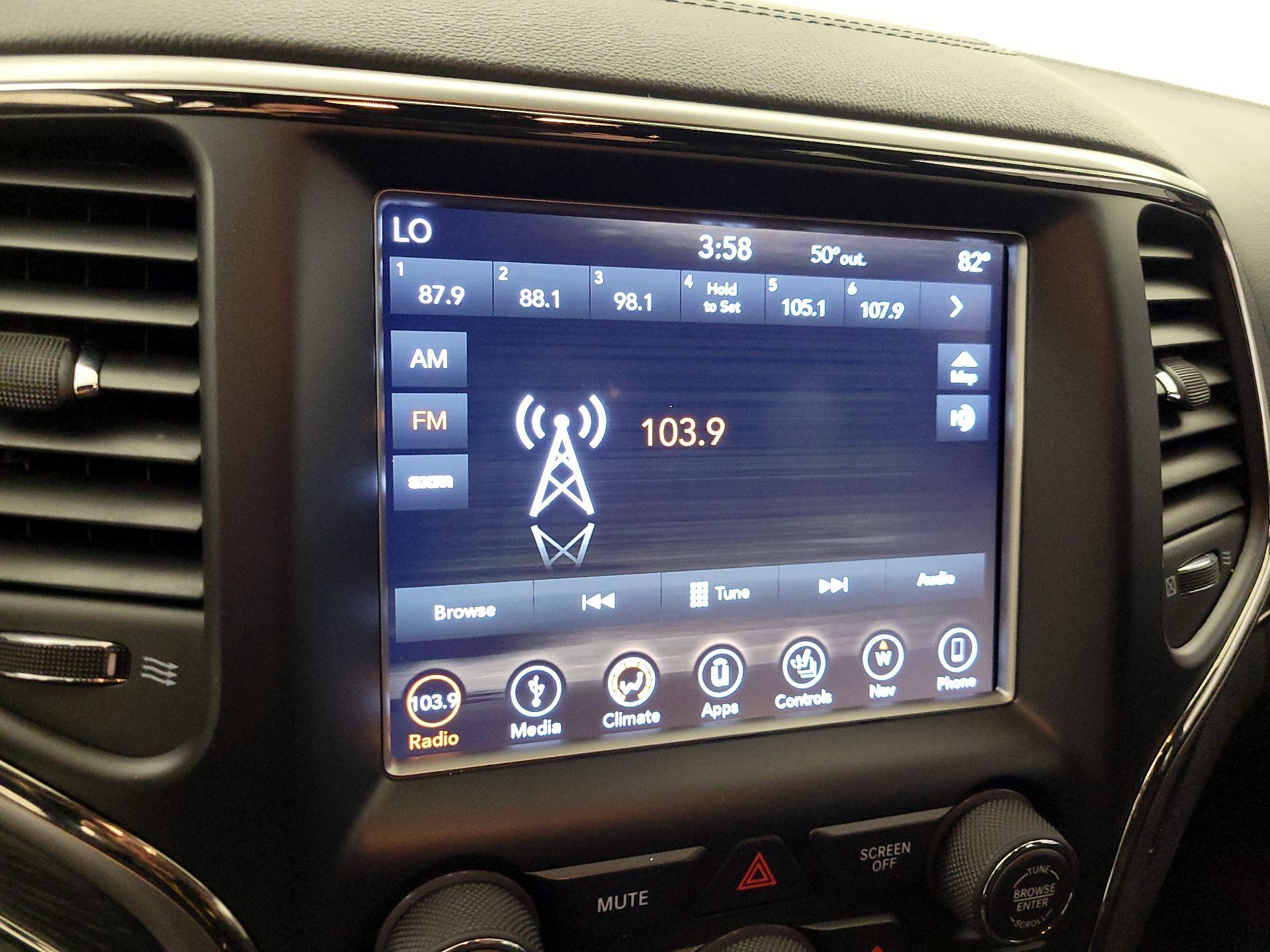 Thumbnail: 2018 Jeep Grand Cherokee - 15