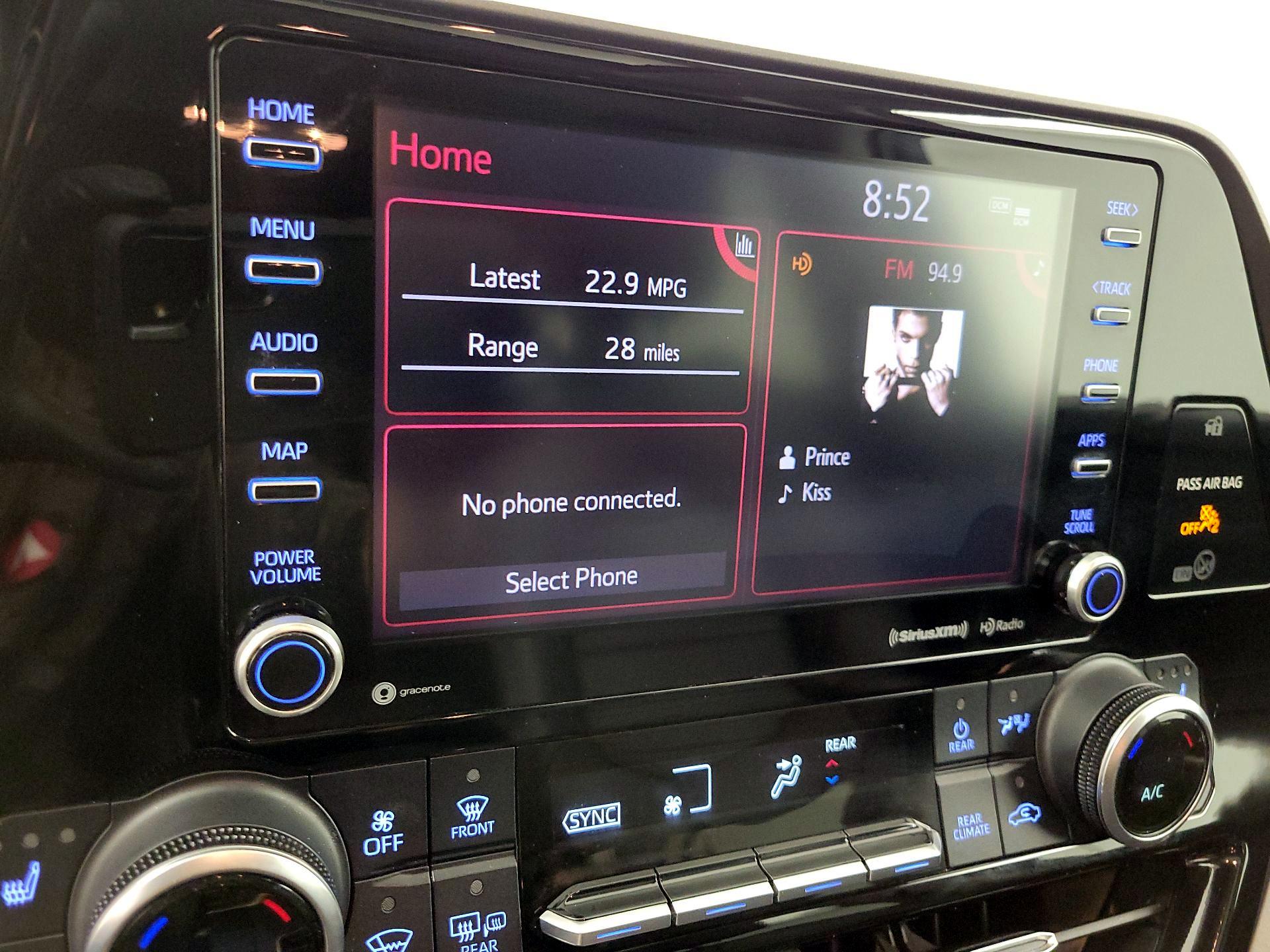 Thumbnail: 2022 Toyota Highlander - 15