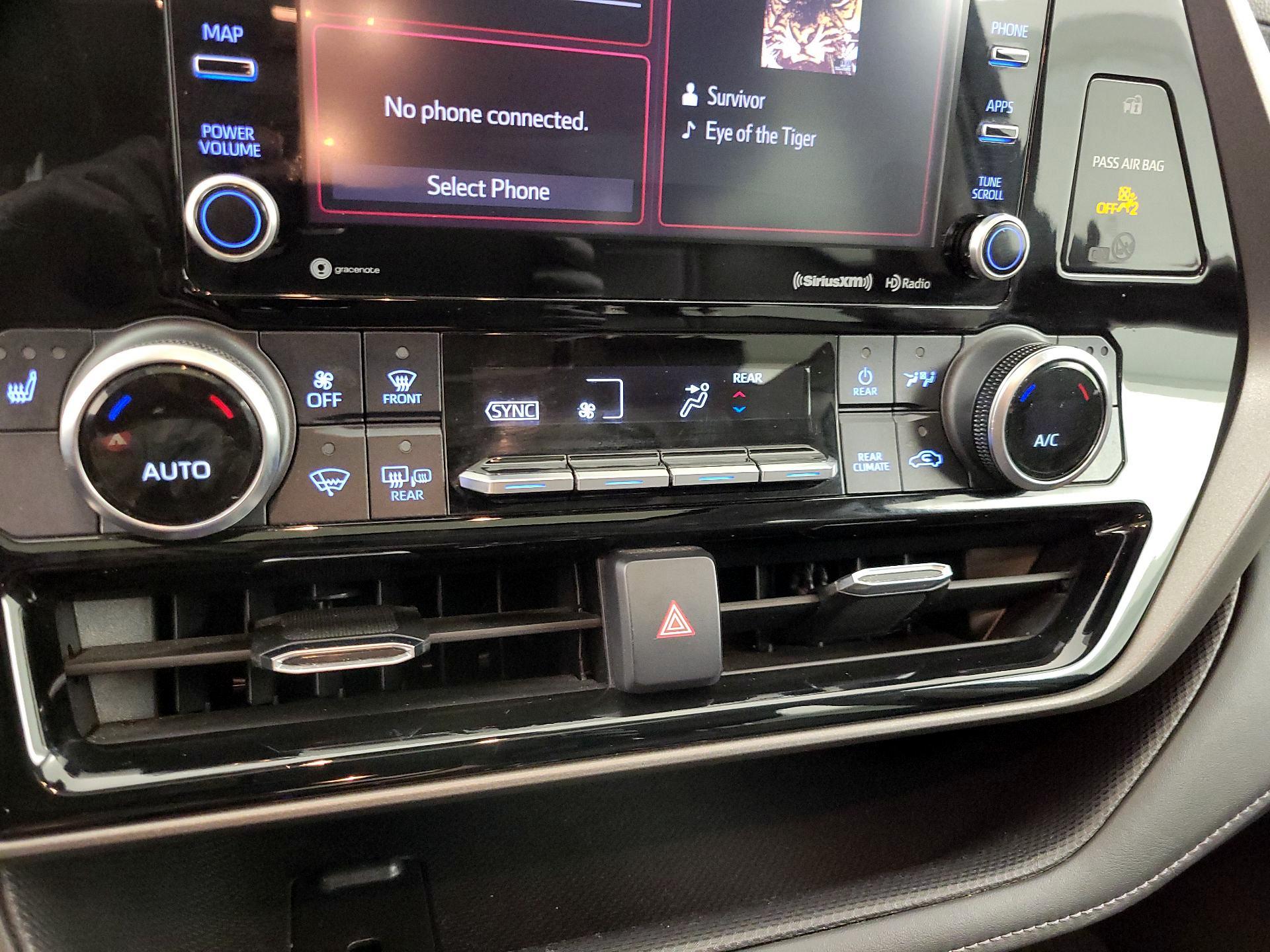 Thumbnail: 2022 Toyota Highlander - 16