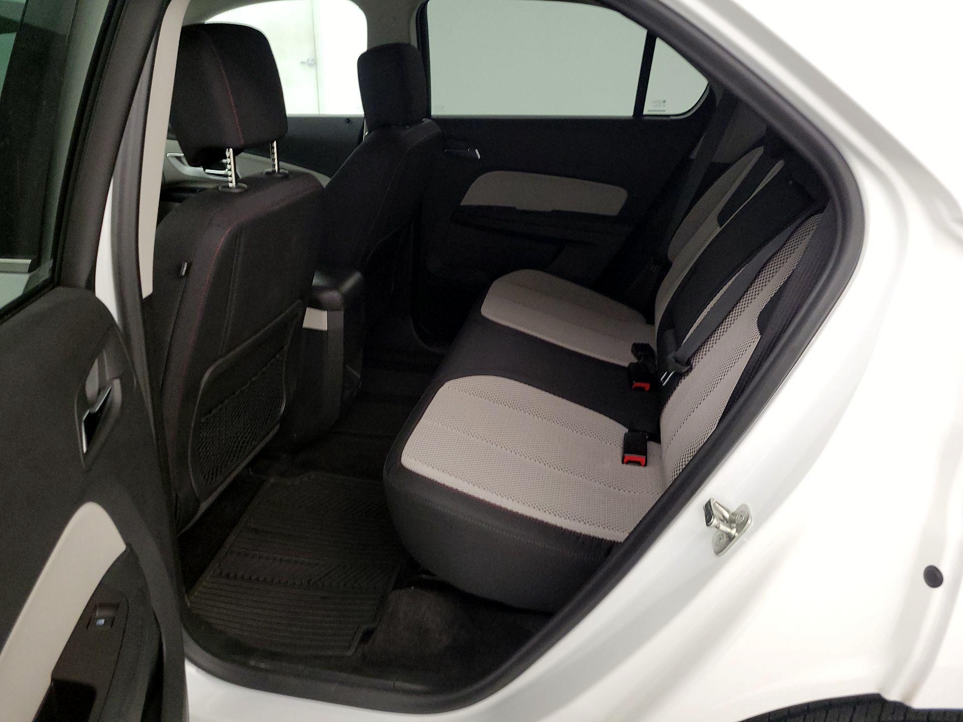 Thumbnail: 2016 Chevrolet Equinox - 18