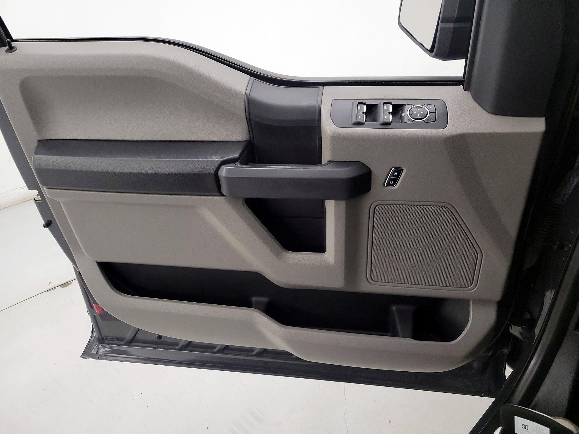 Thumbnail: 2017 Ford F-150 - 12