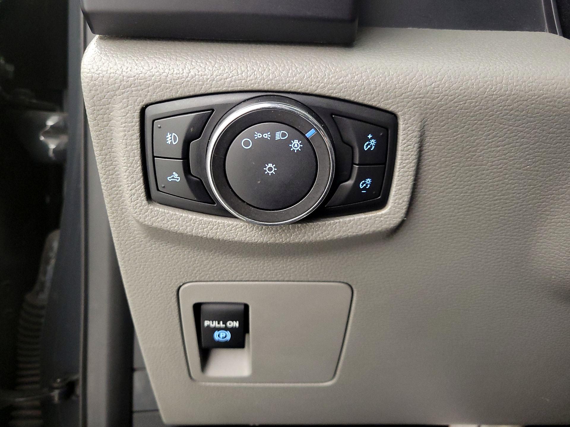 Thumbnail: 2017 Ford F-150 - 13