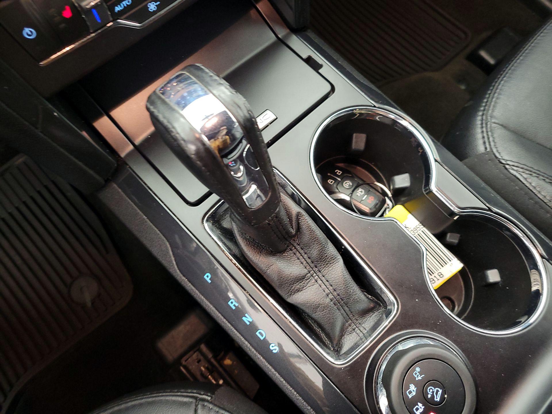 Thumbnail: 2017 Ford Explorer - 18