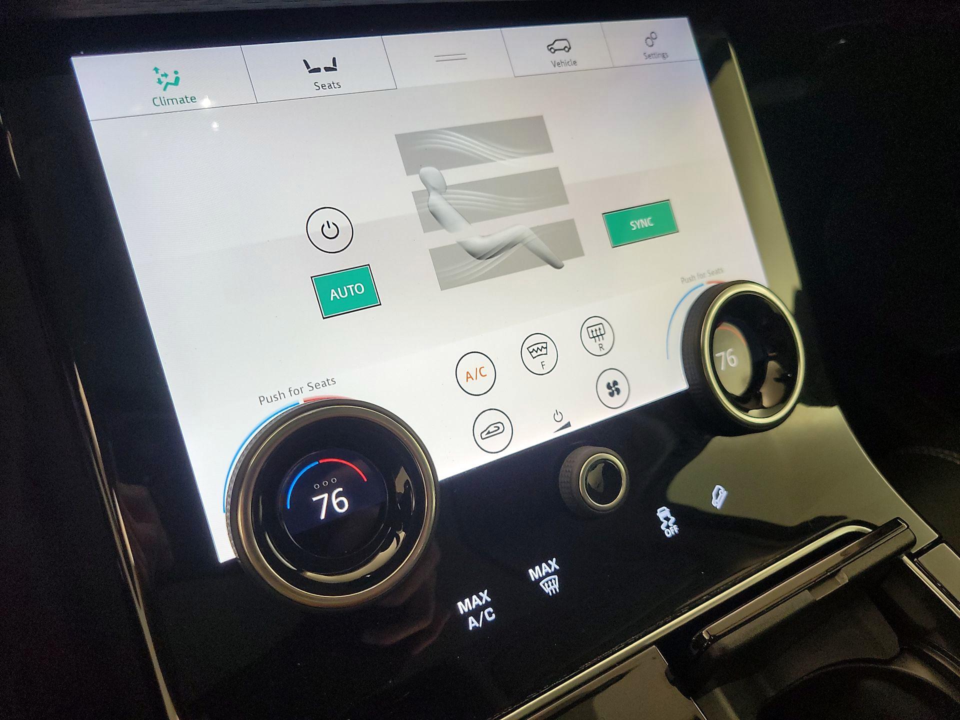 Thumbnail: 2018 Land Rover Range Rover Velar - 17