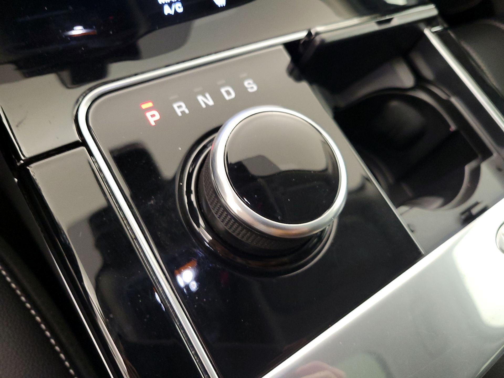 Thumbnail: 2018 Land Rover Range Rover Velar - 18