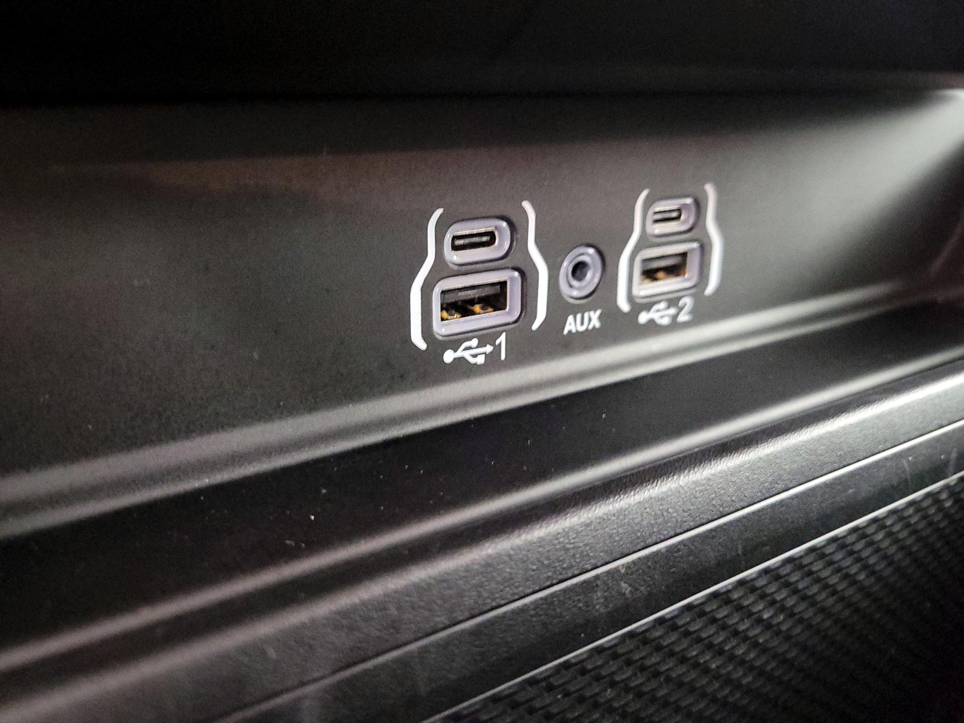 Thumbnail: 2025 RAM 1500 - 18