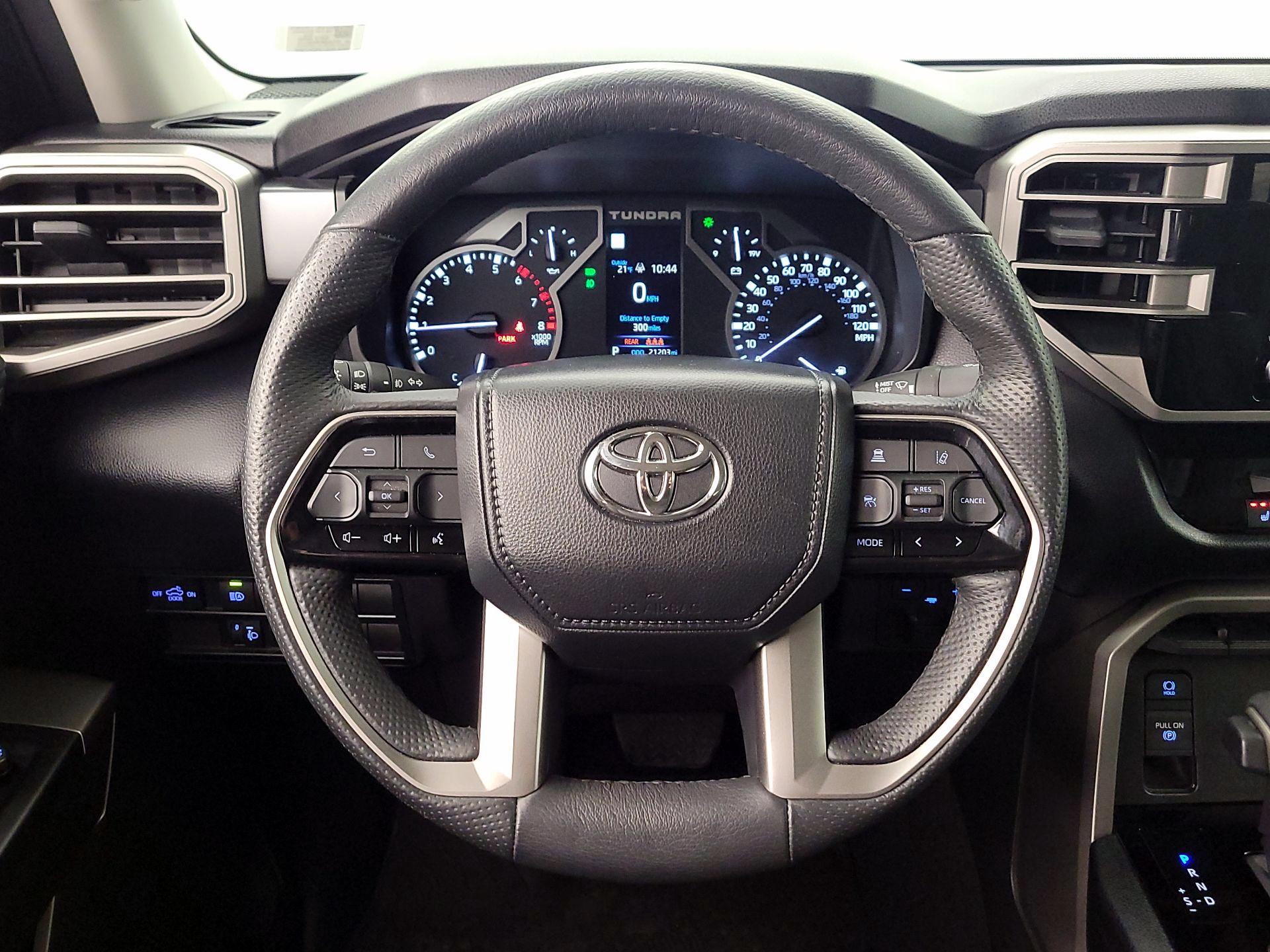 Thumbnail: 2024 Toyota Tundra - 10