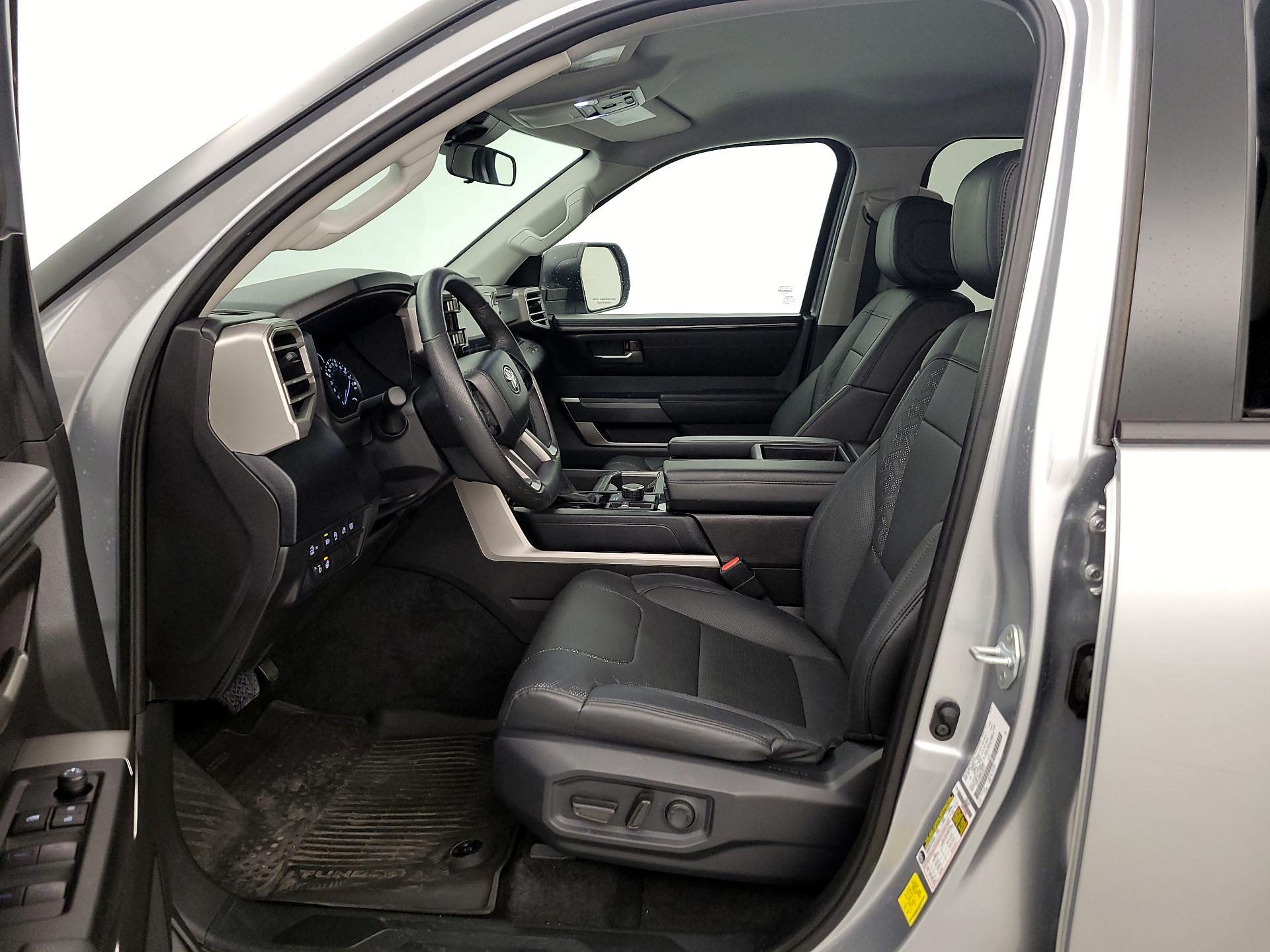 Thumbnail: 2024 Toyota Tundra - 11