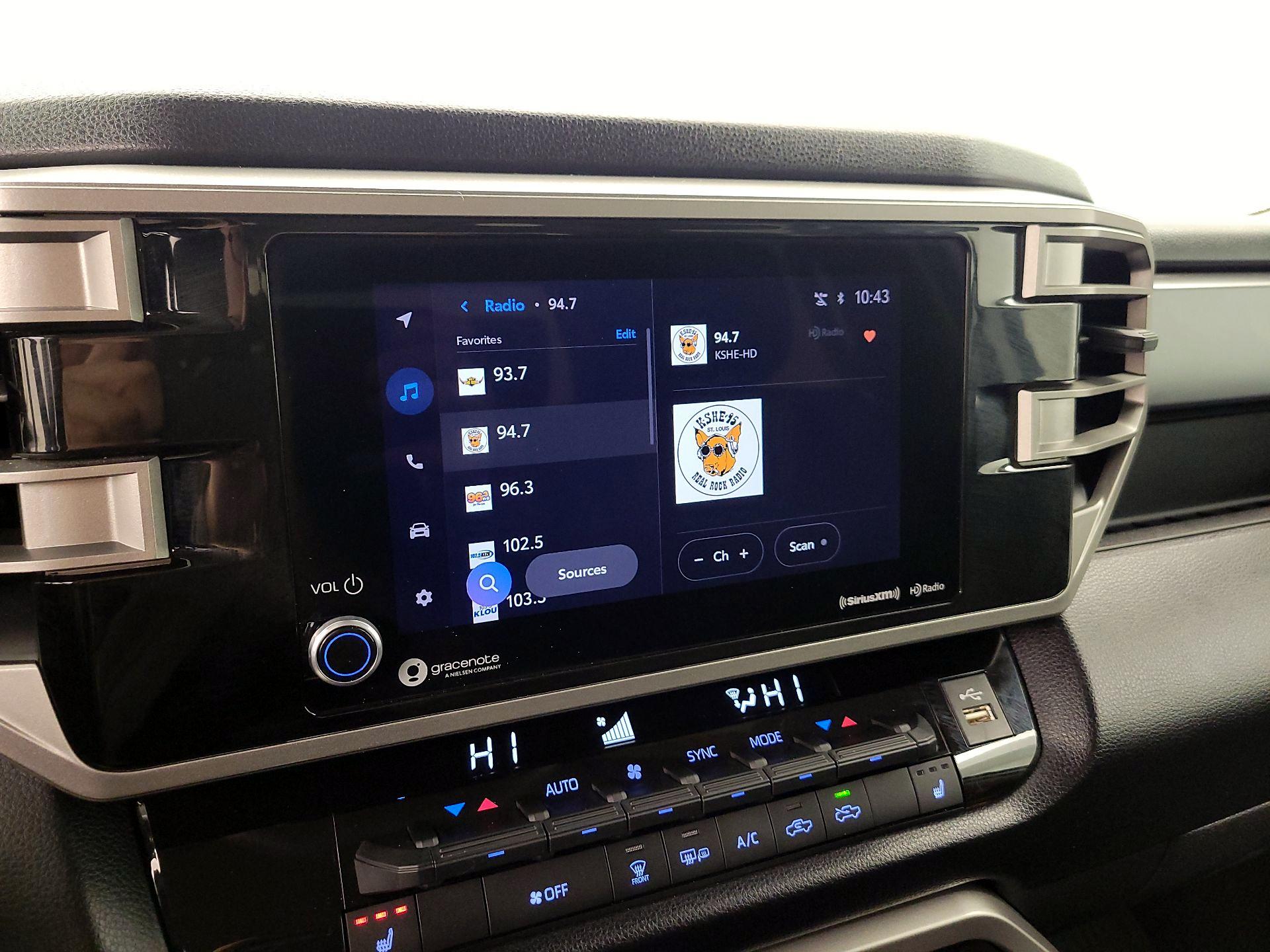 Thumbnail: 2024 Toyota Tundra - 15