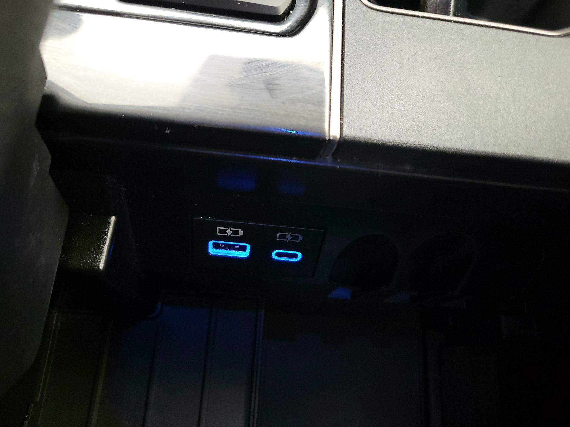 Thumbnail: 2024 Toyota Tundra - 18