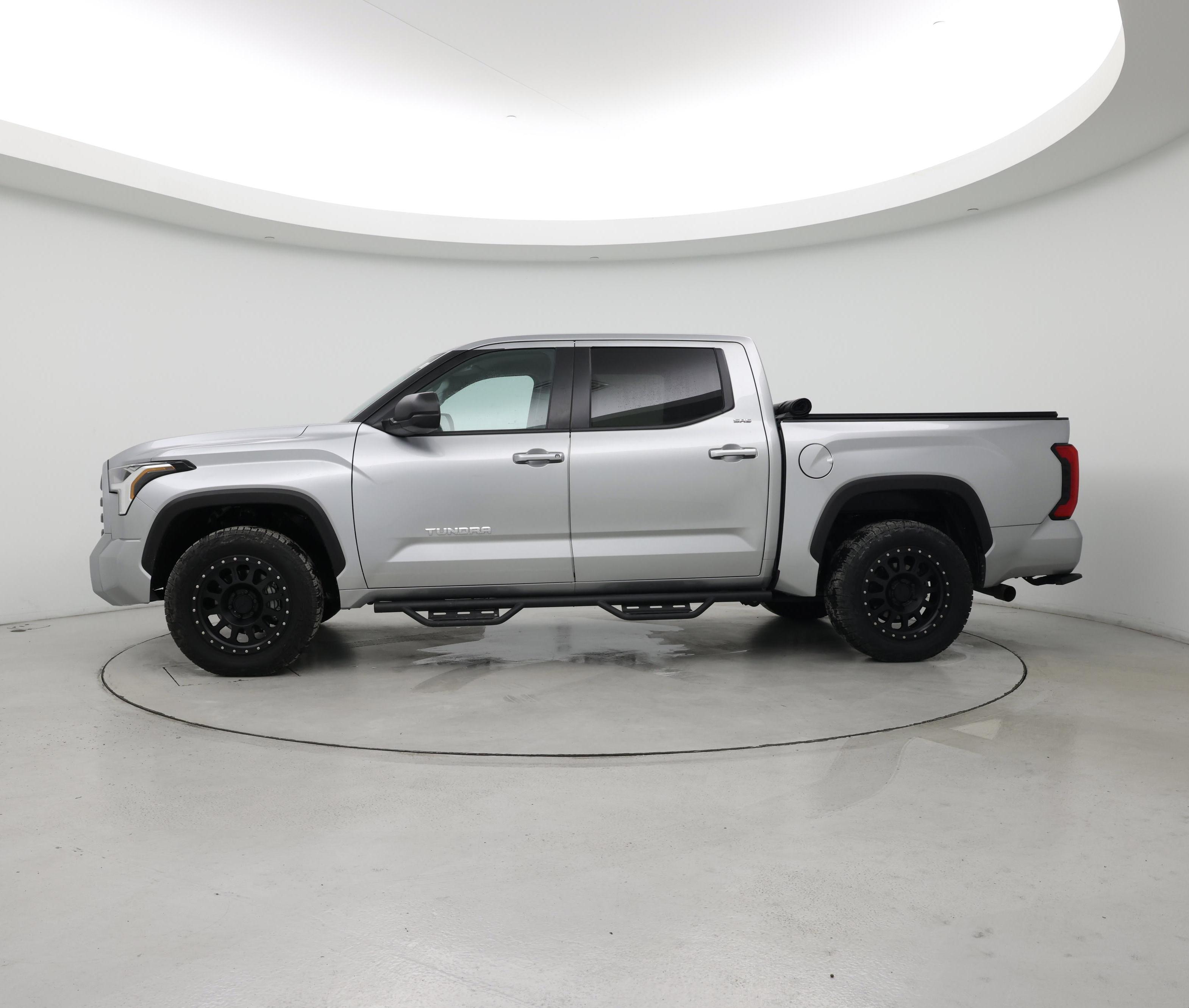 Thumbnail: 2024 Toyota Tundra - 3