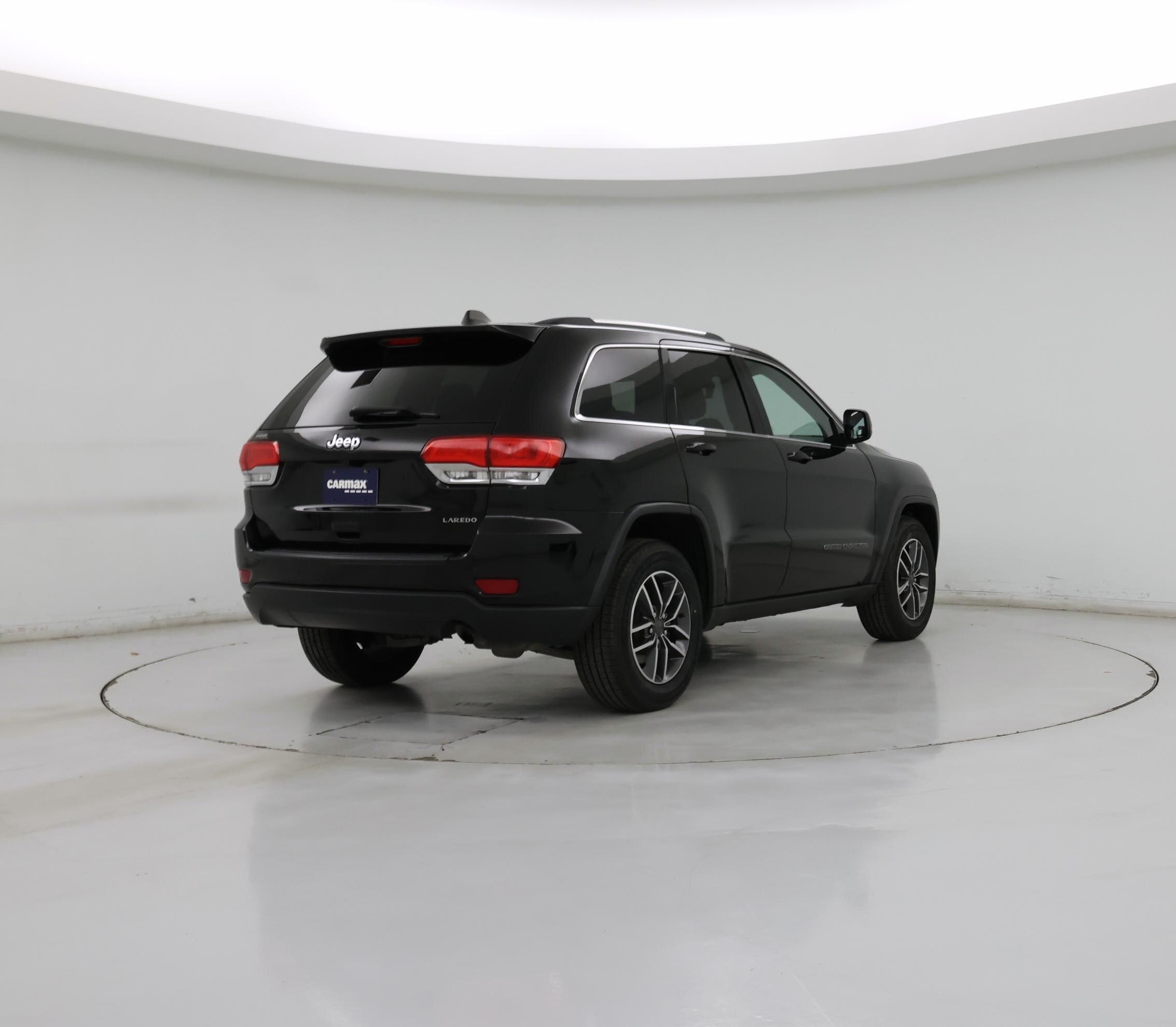 Thumbnail: 2019 Jeep Grand Cherokee - 8