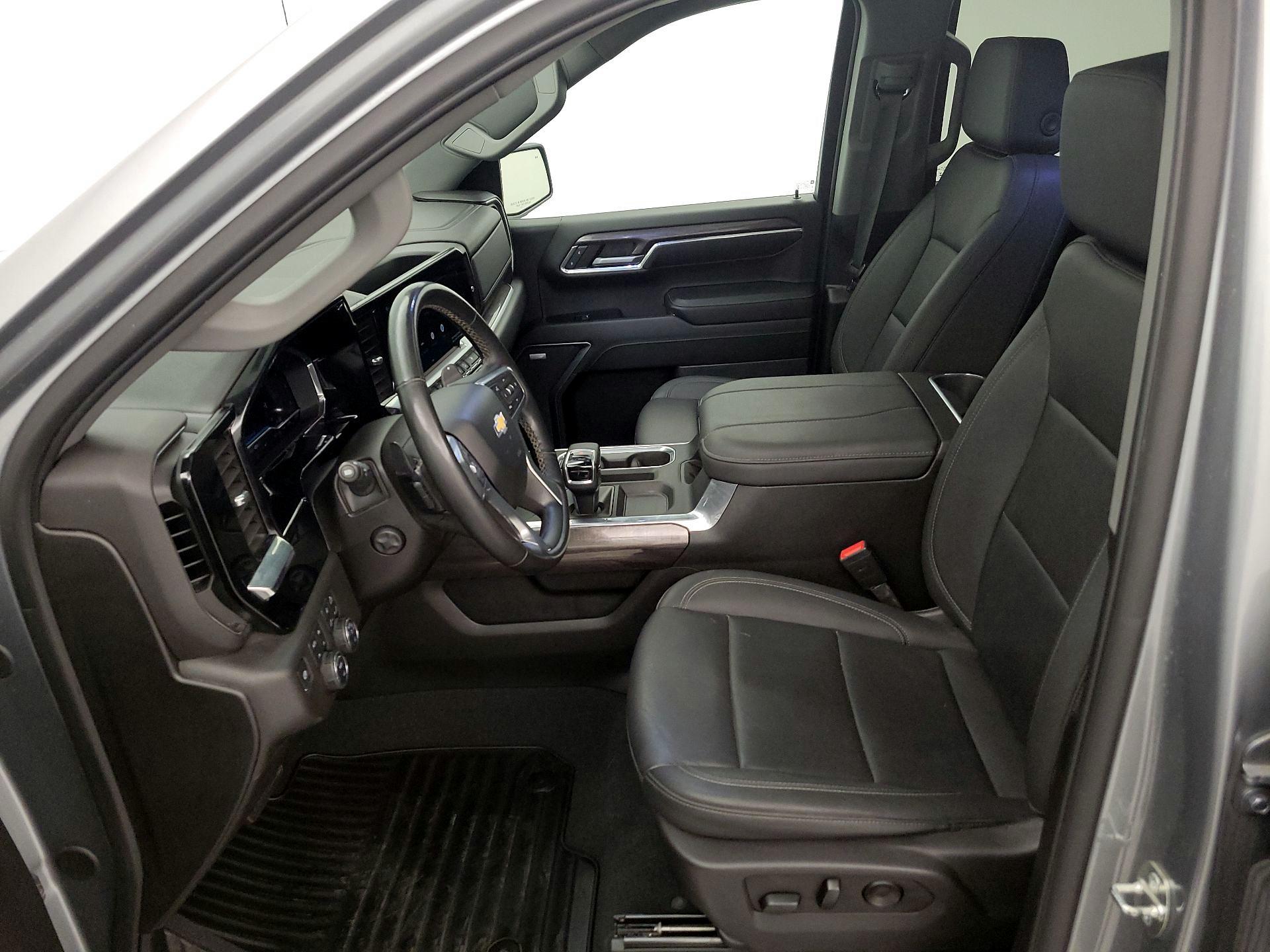 Thumbnail: 2024 Chevrolet Silverado 1500 - 11