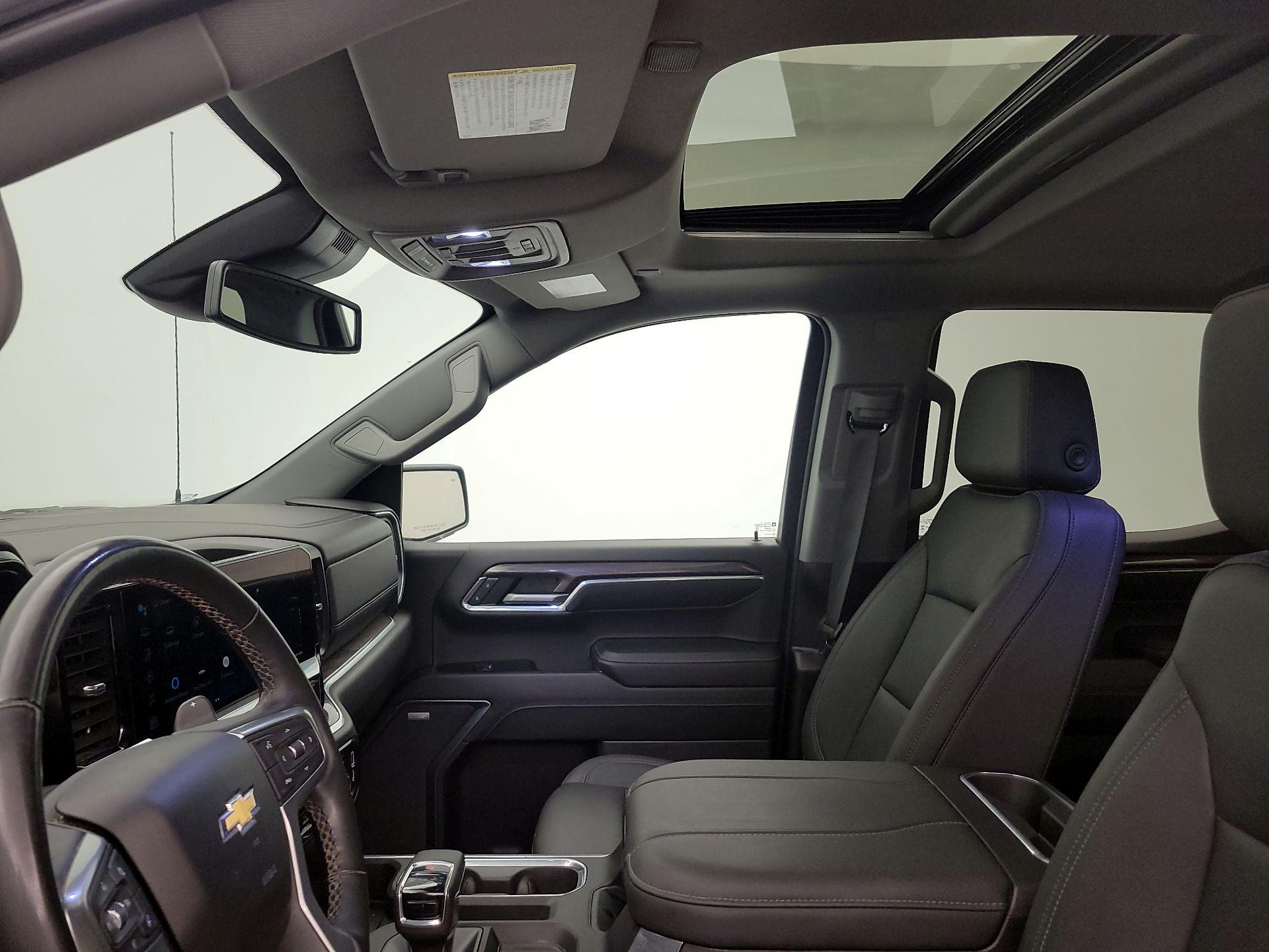 Thumbnail: 2024 Chevrolet Silverado 1500 - 19