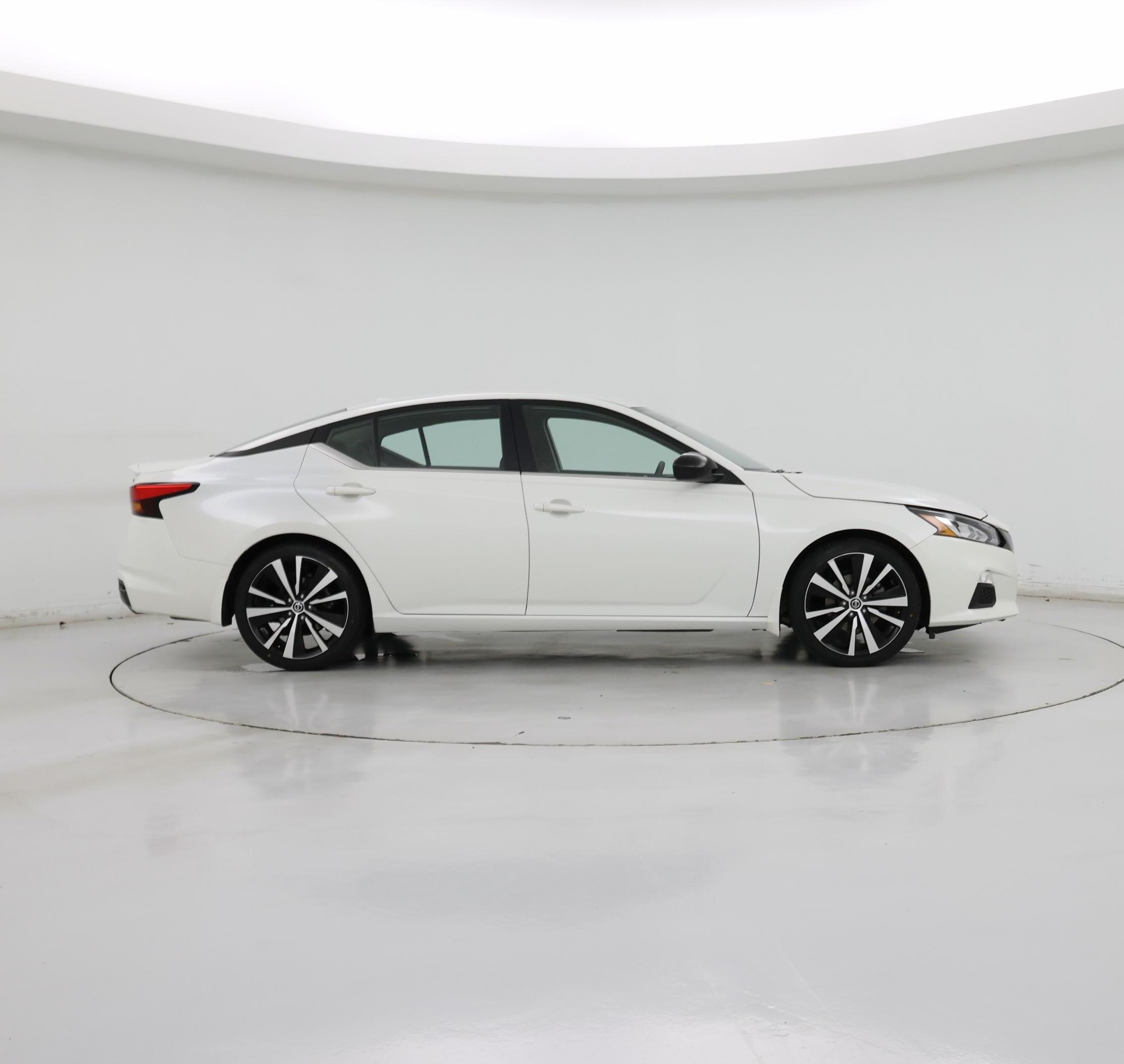 Thumbnail: 2022 Nissan Altima - 7