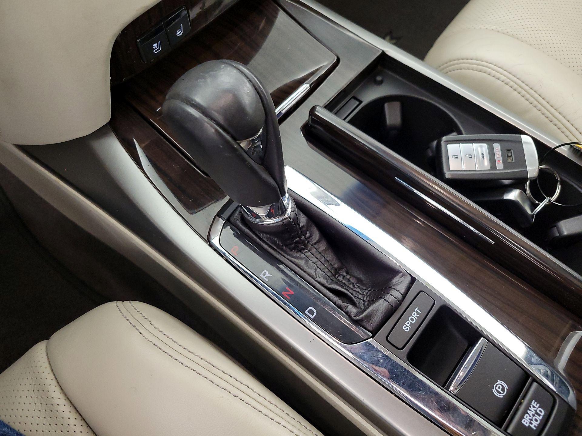 Thumbnail: 2014 Acura RLX - 17