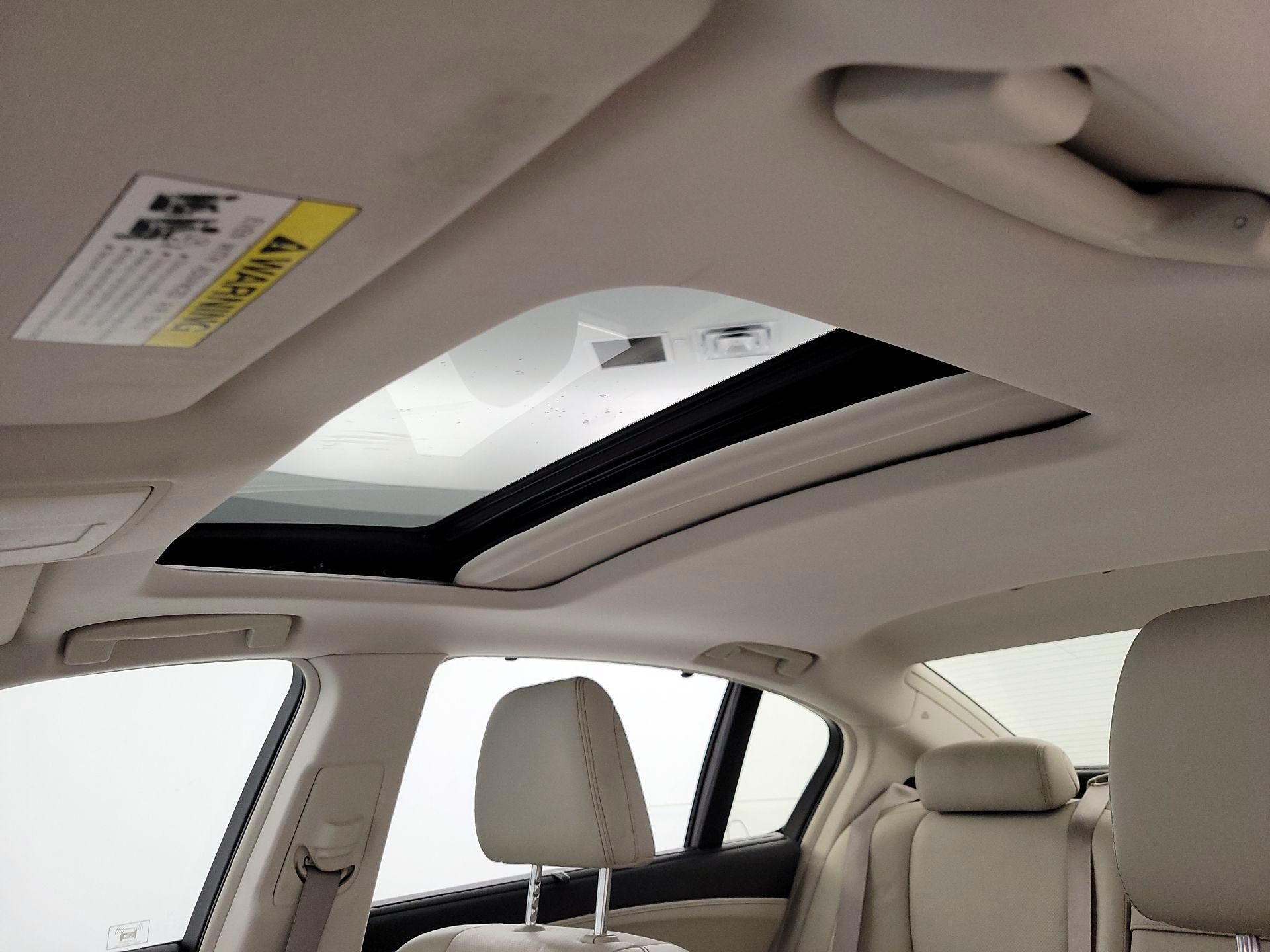 Thumbnail: 2014 Acura RLX - 19