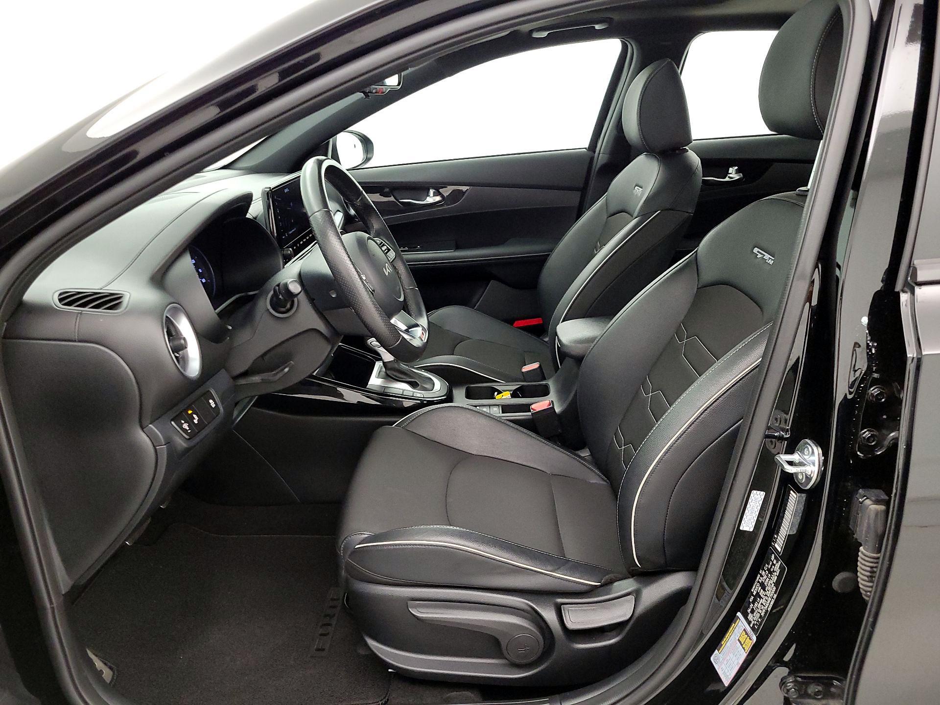 Thumbnail: 2024 Kia Forte - 11