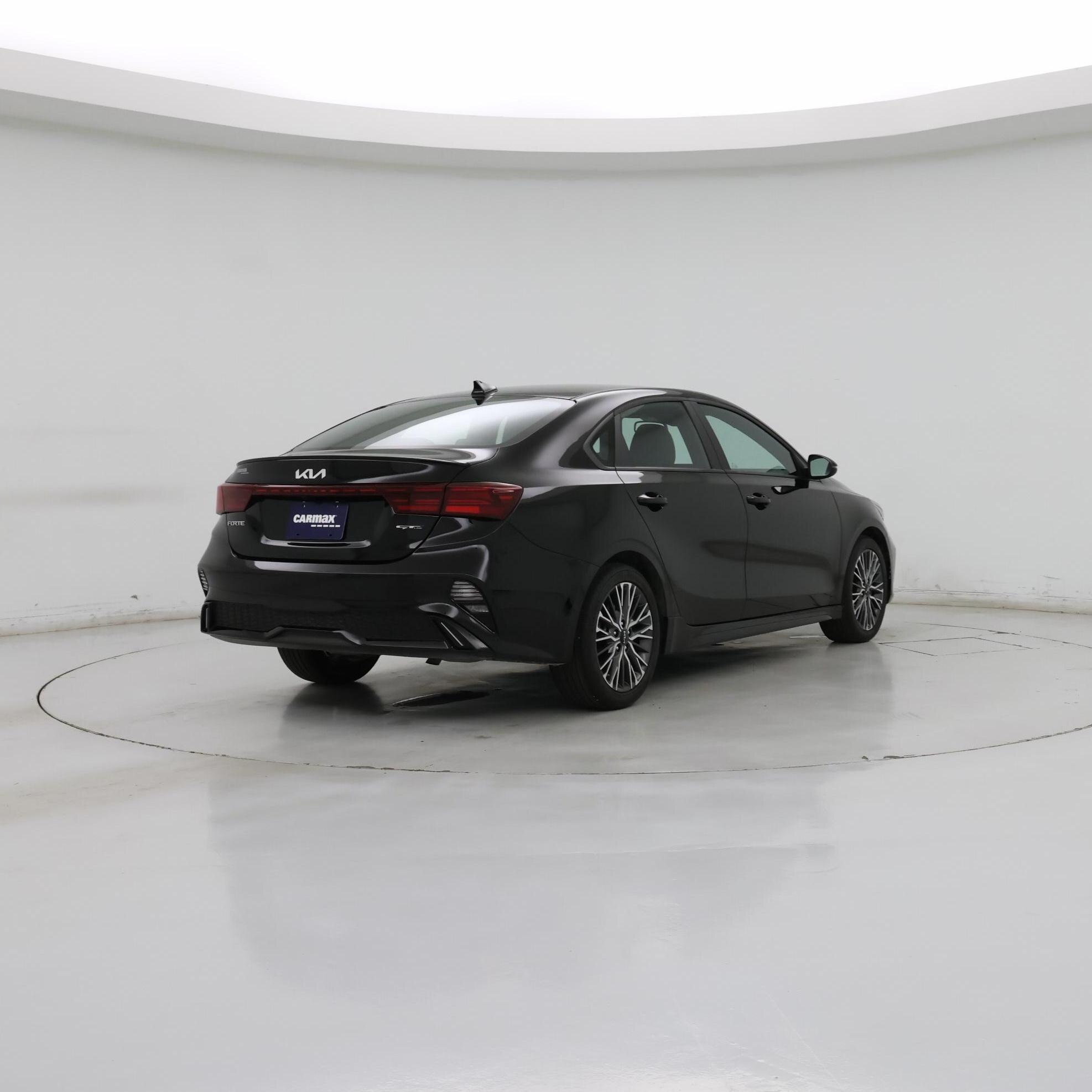 Thumbnail: 2024 Kia Forte - 8