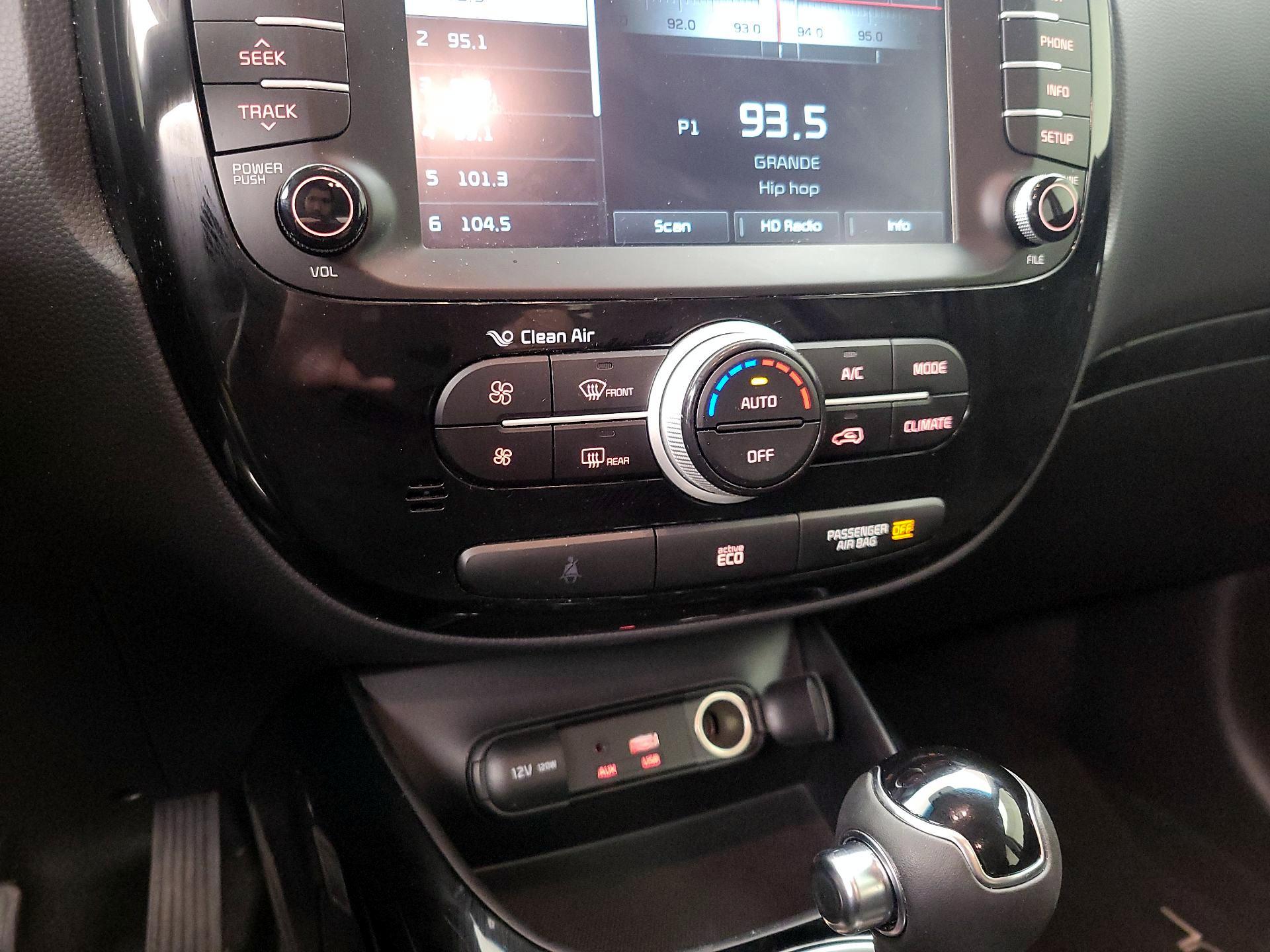 Thumbnail: 2016 Kia Soul - 15