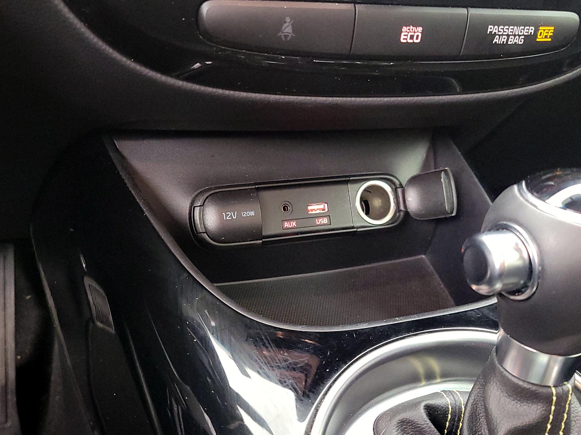 Thumbnail: 2016 Kia Soul - 17