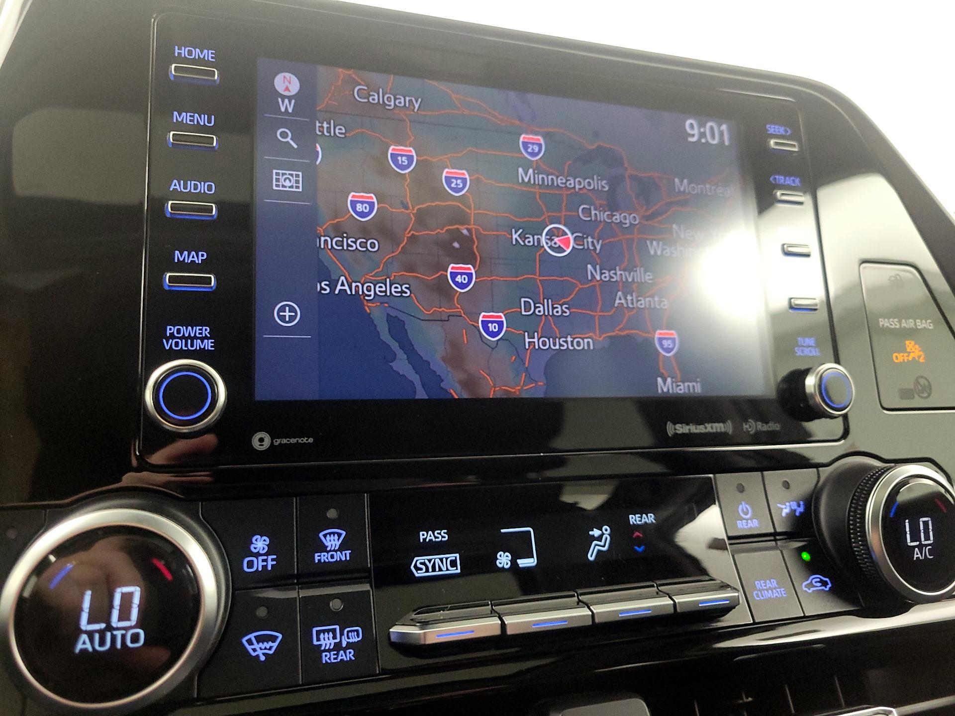 Thumbnail: 2020 Toyota Highlander - 14