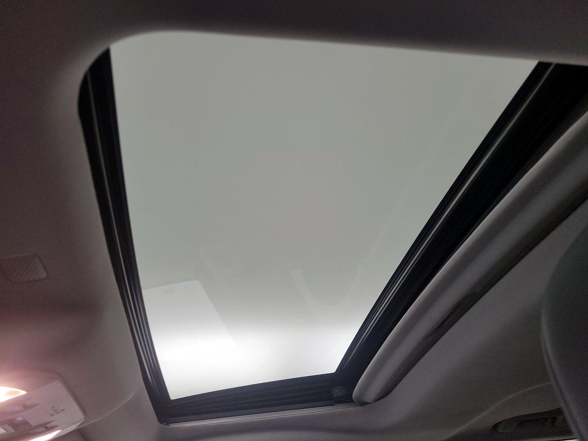 Thumbnail: 2020 Toyota Highlander - 20