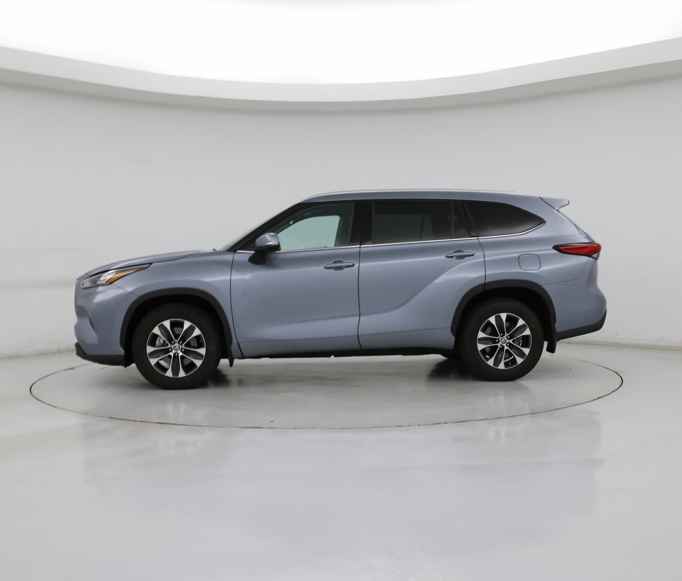 Thumbnail: 2020 Toyota Highlander - 3