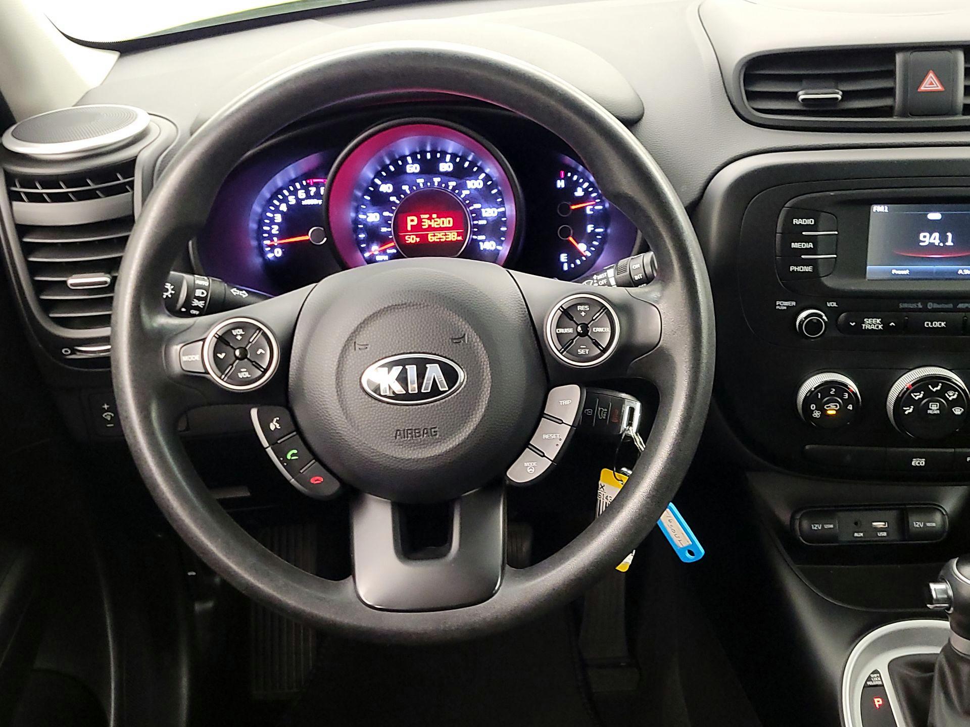 Thumbnail: 2016 Kia Soul - 10
