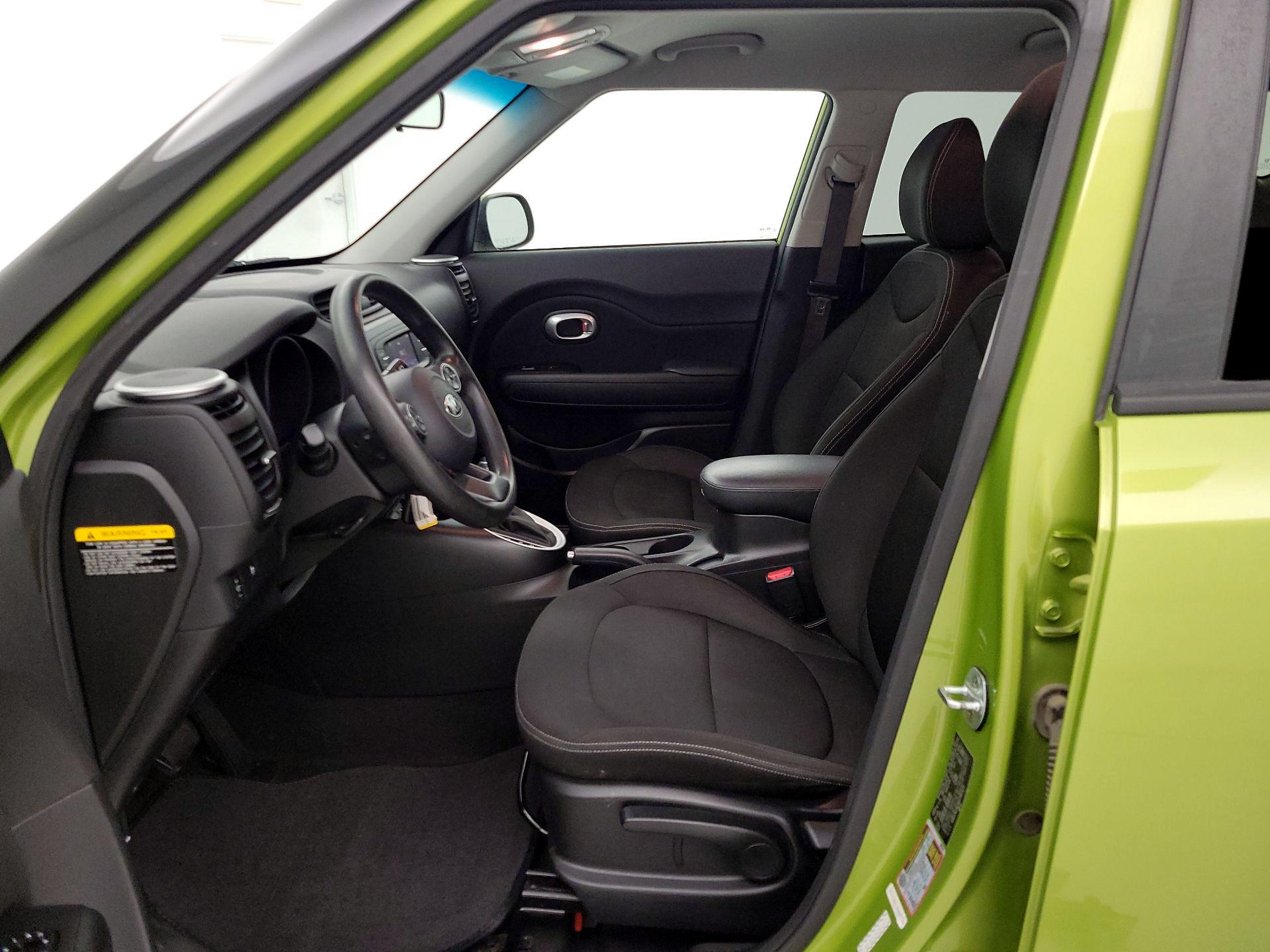 Thumbnail: 2016 Kia Soul - 11