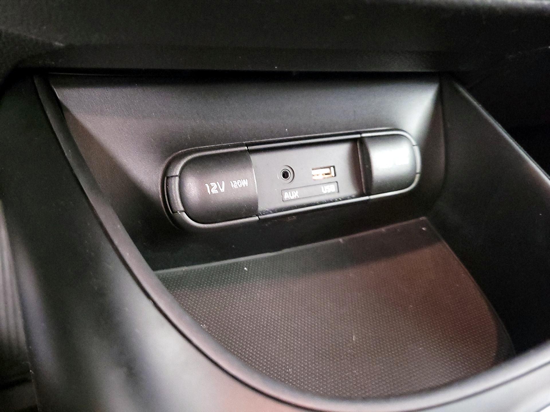 Thumbnail: 2016 Kia Soul - 18