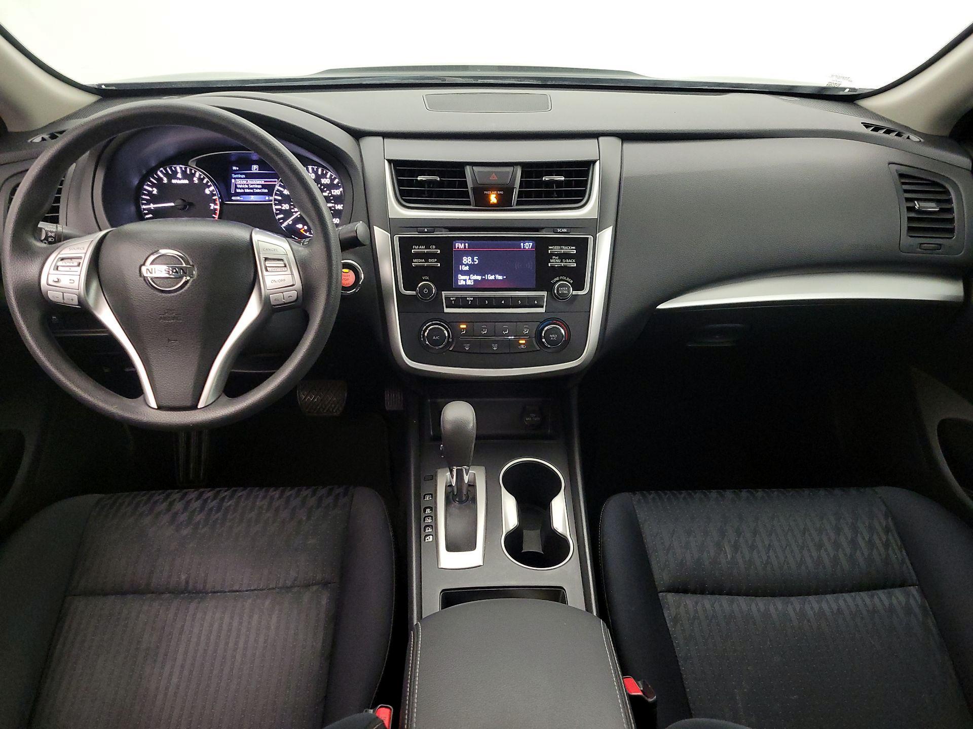 Thumbnail: 2018 Nissan Altima - 9