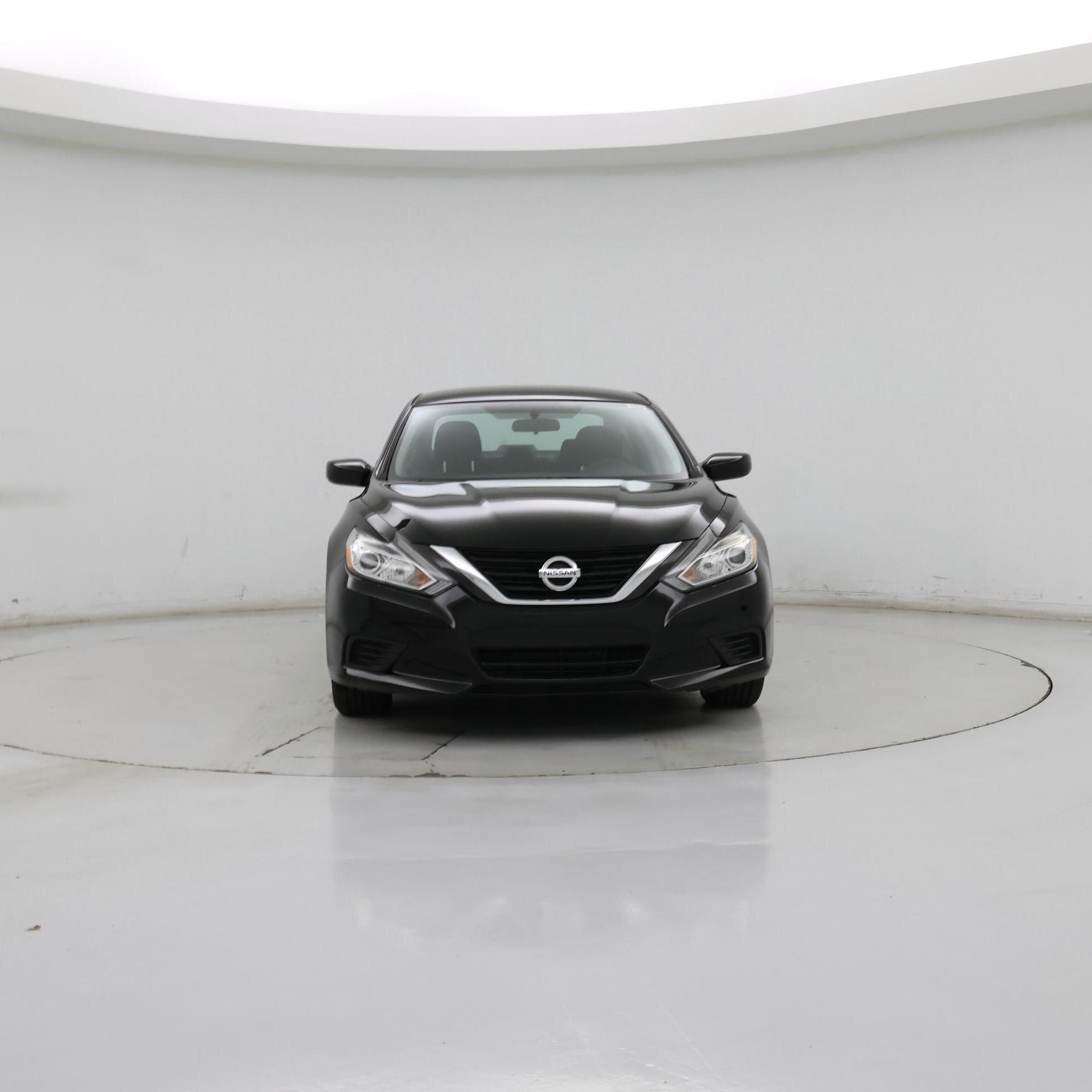 Thumbnail: 2018 Nissan Altima - 5