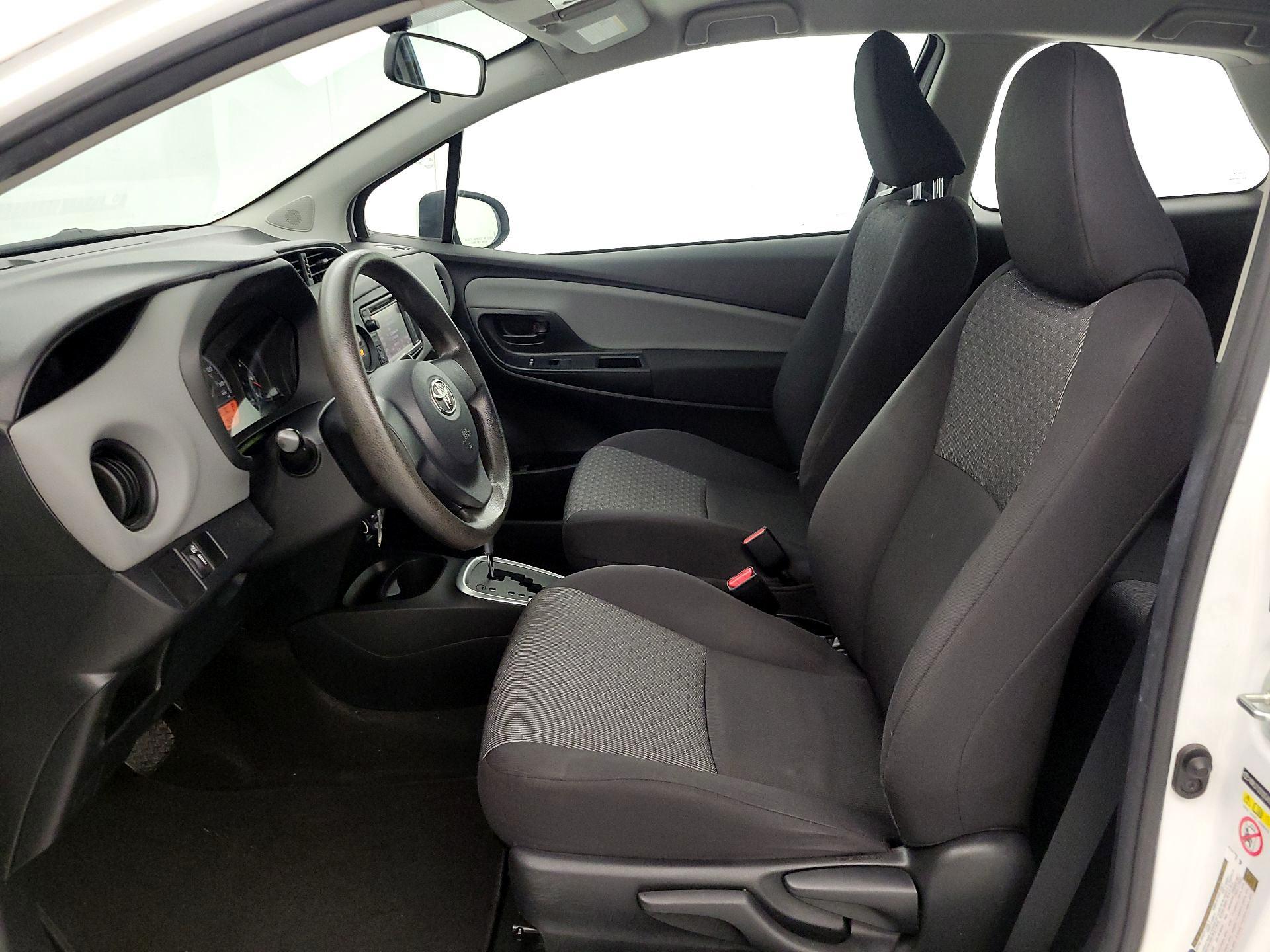 Thumbnail: 2016 Toyota Yaris - 11